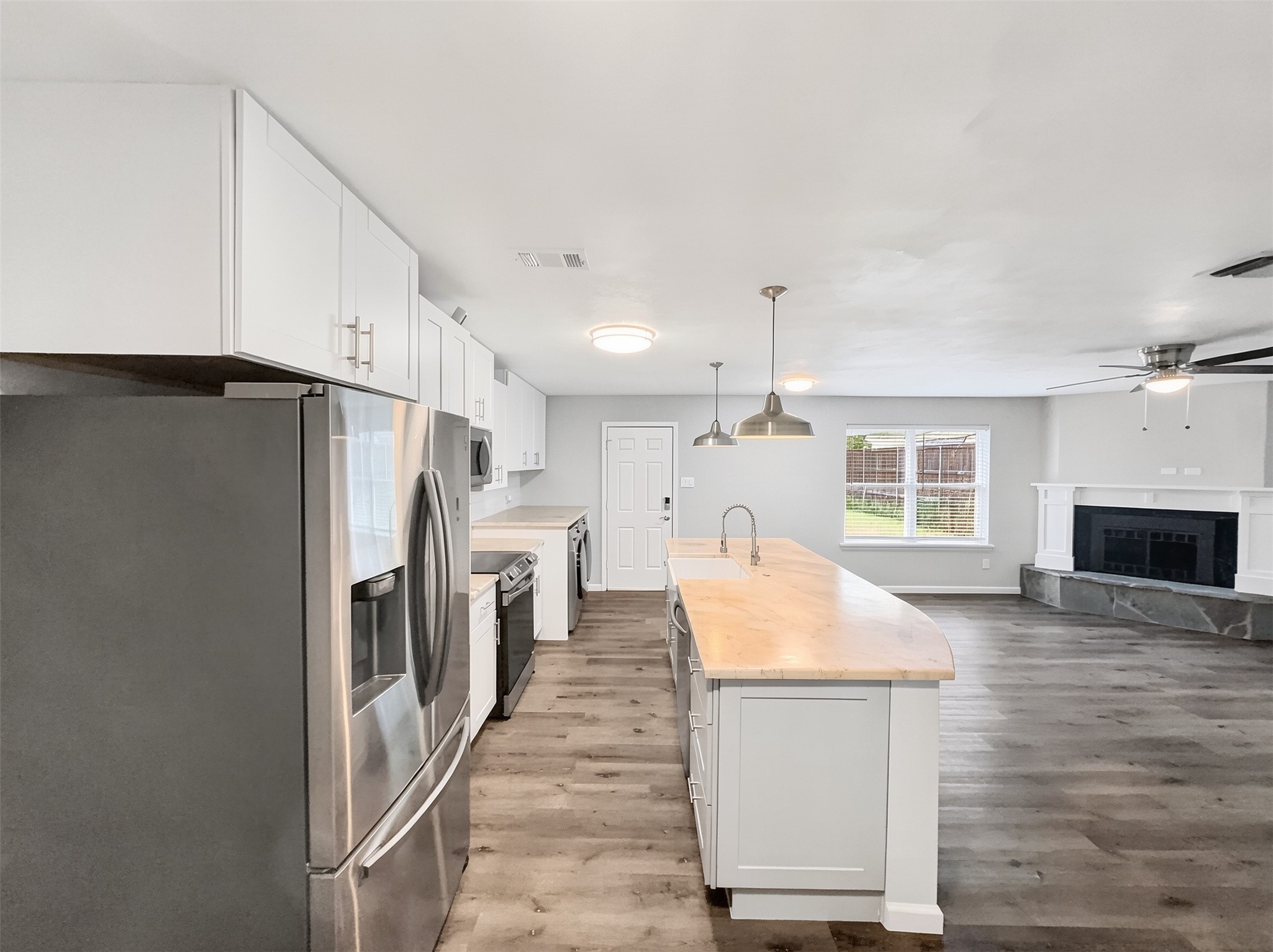 109 N Heights Drive Crowley TX 76036