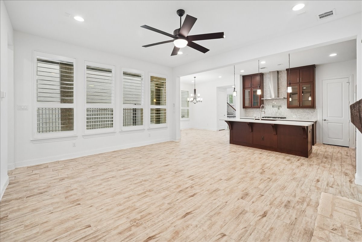 8047 Sunflower Lane Dallas TX 75252