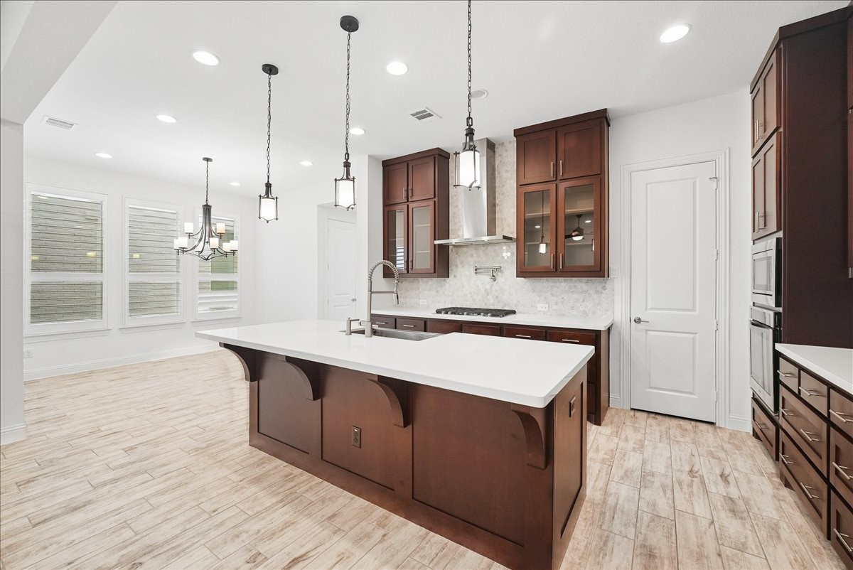 8047 Sunflower Lane Dallas TX 75252