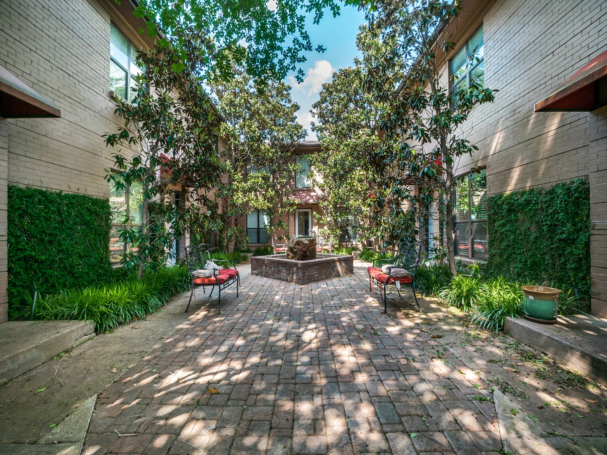 4118 Bowser Avenue Dallas TX 75219