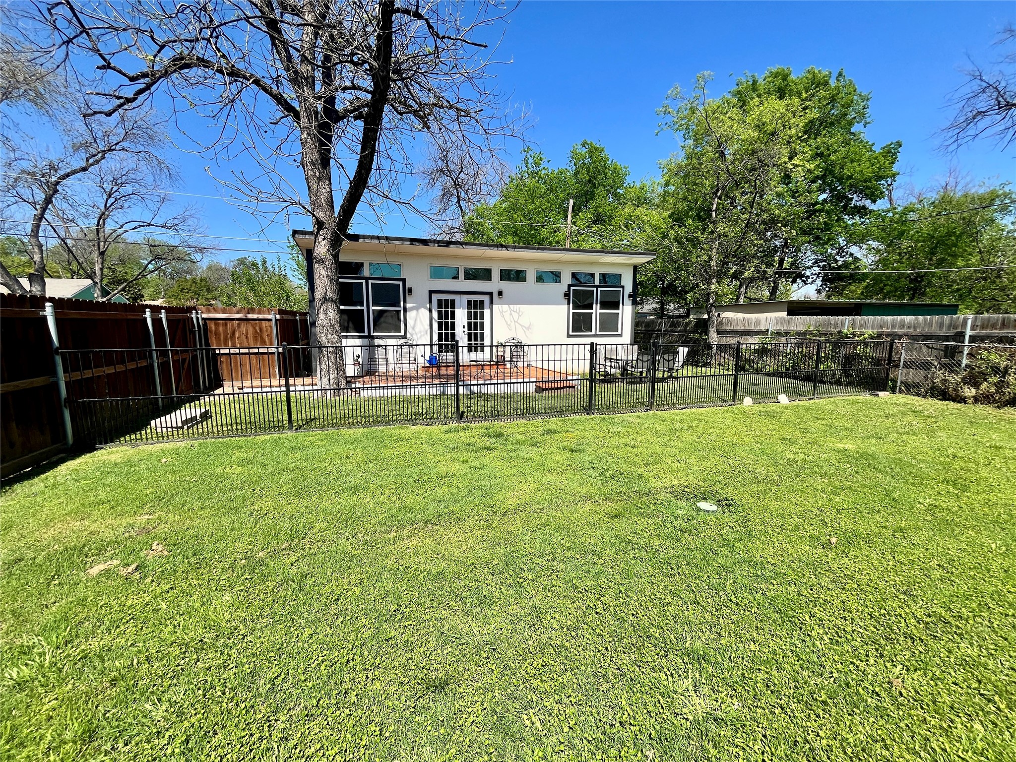 4136 Lisbon Street Fort Worth TX 76107