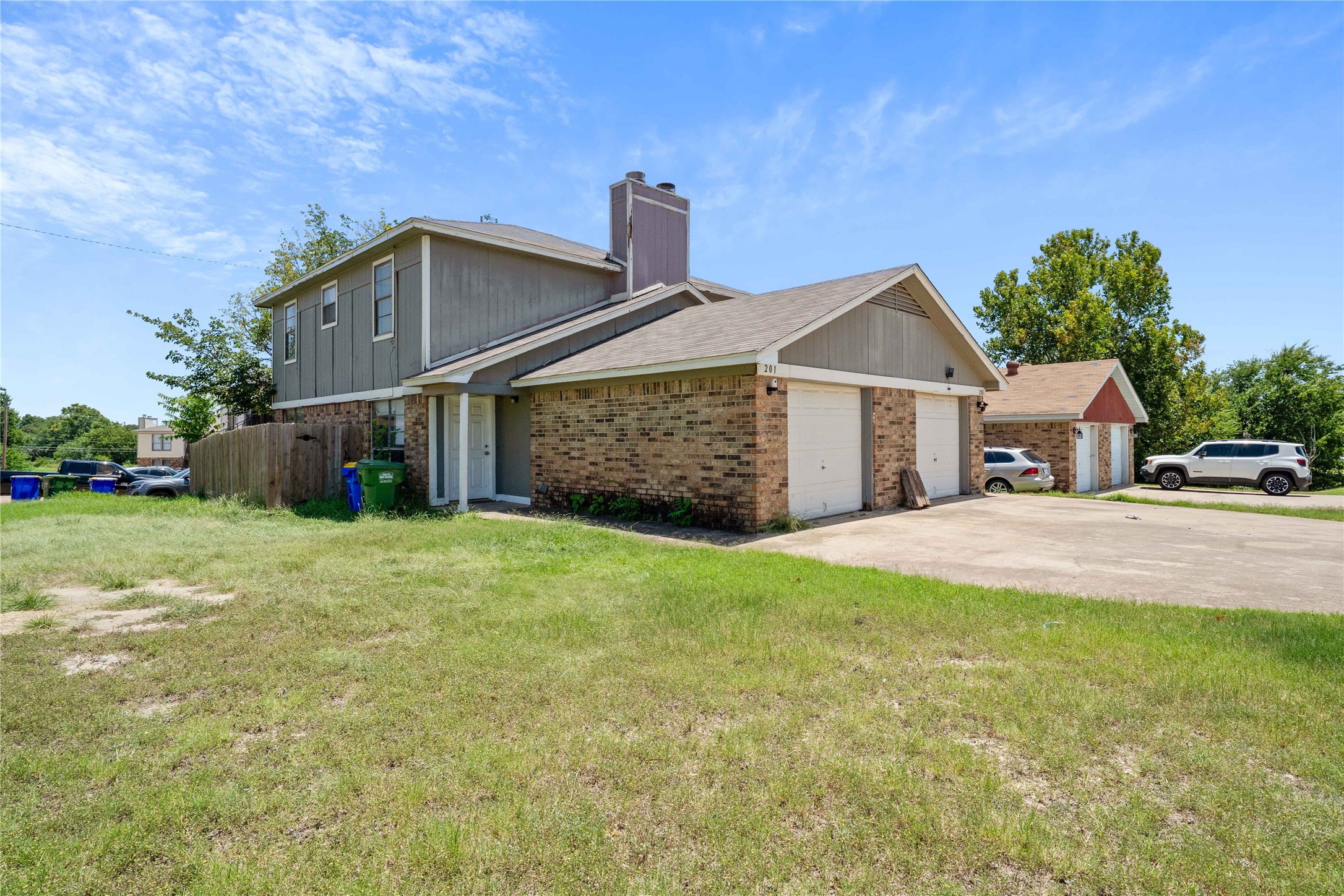 201 S Las Vegas Trail White Settlement TX 76108