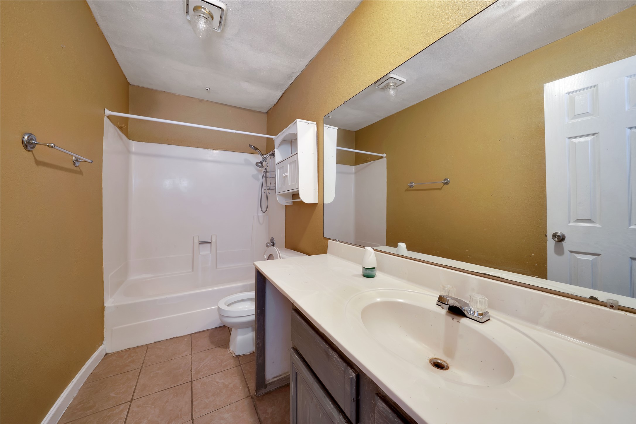 201 S Las Vegas Trail White Settlement TX 76108