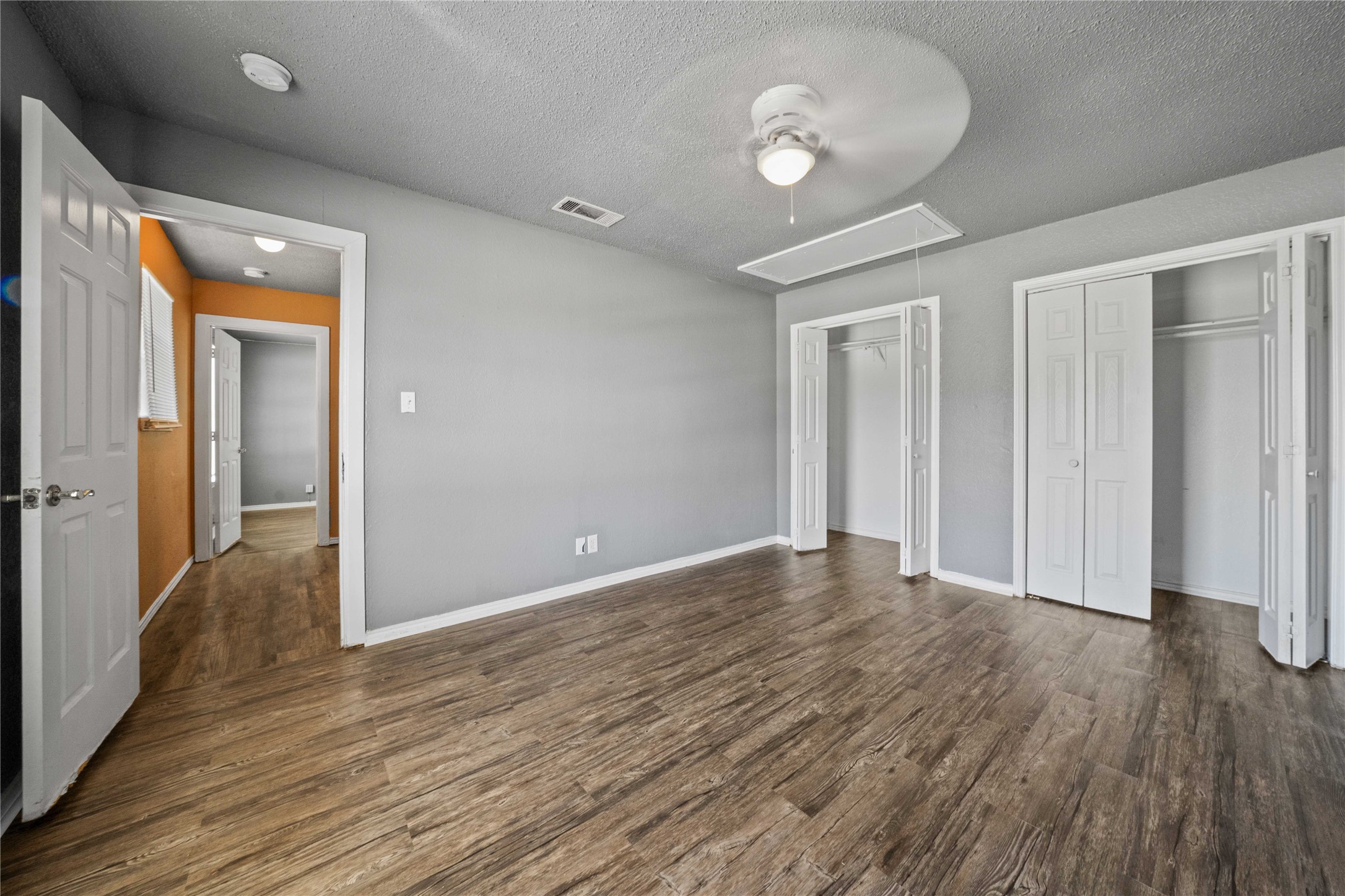 201 S Las Vegas Trail White Settlement TX 76108