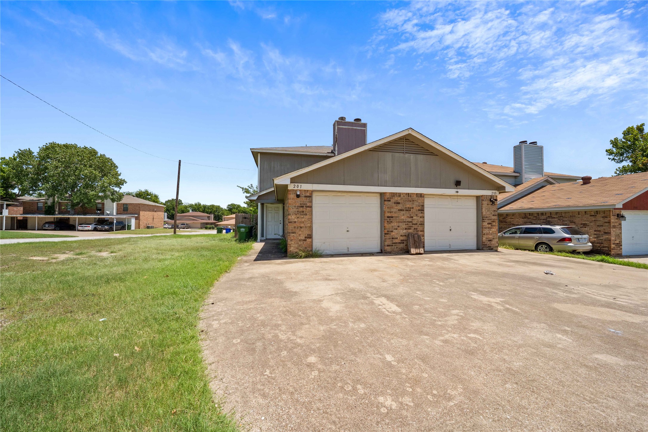 201 S Las Vegas Trail White Settlement TX 76108