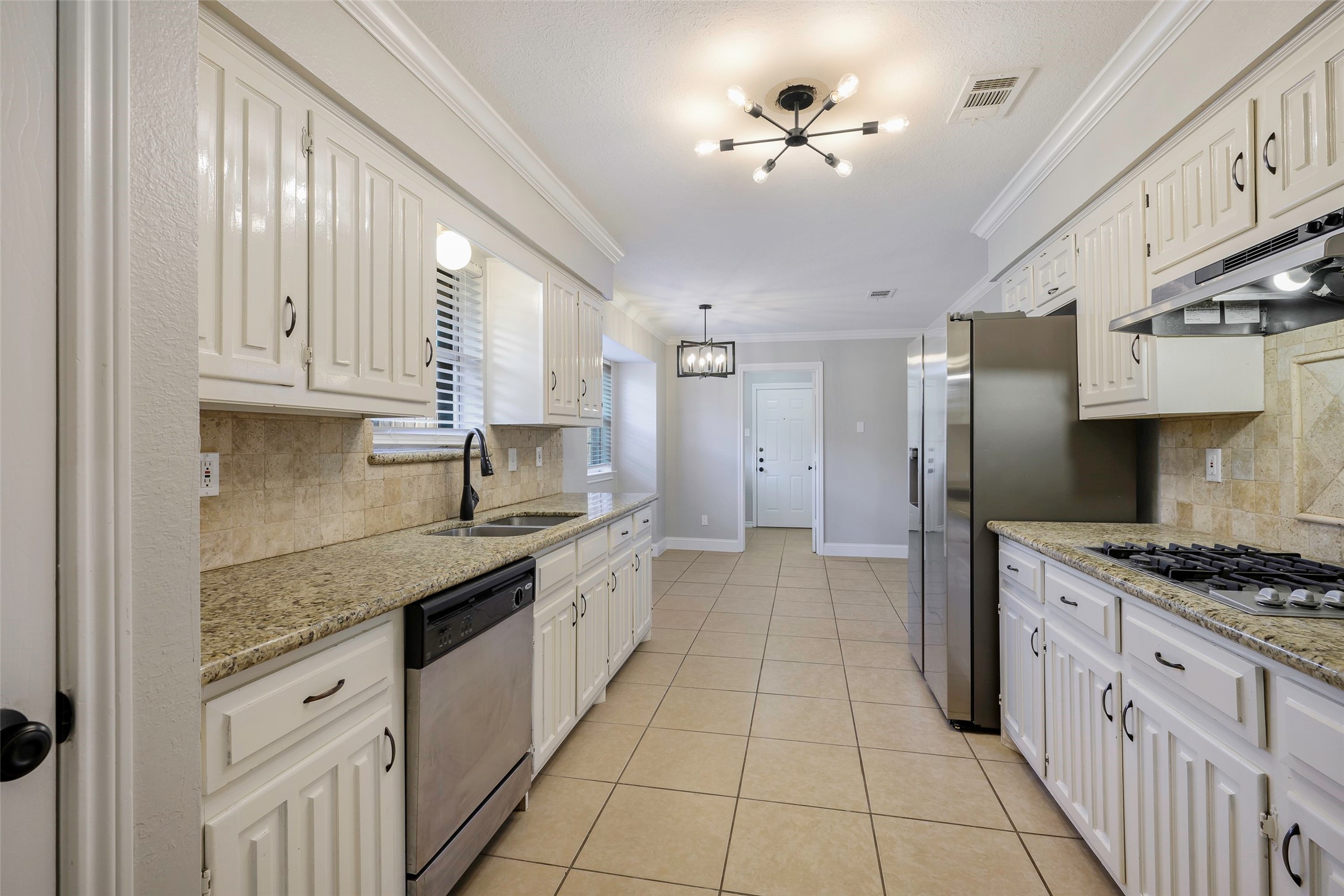 1109 Edgewood Drive Richardson TX 75081