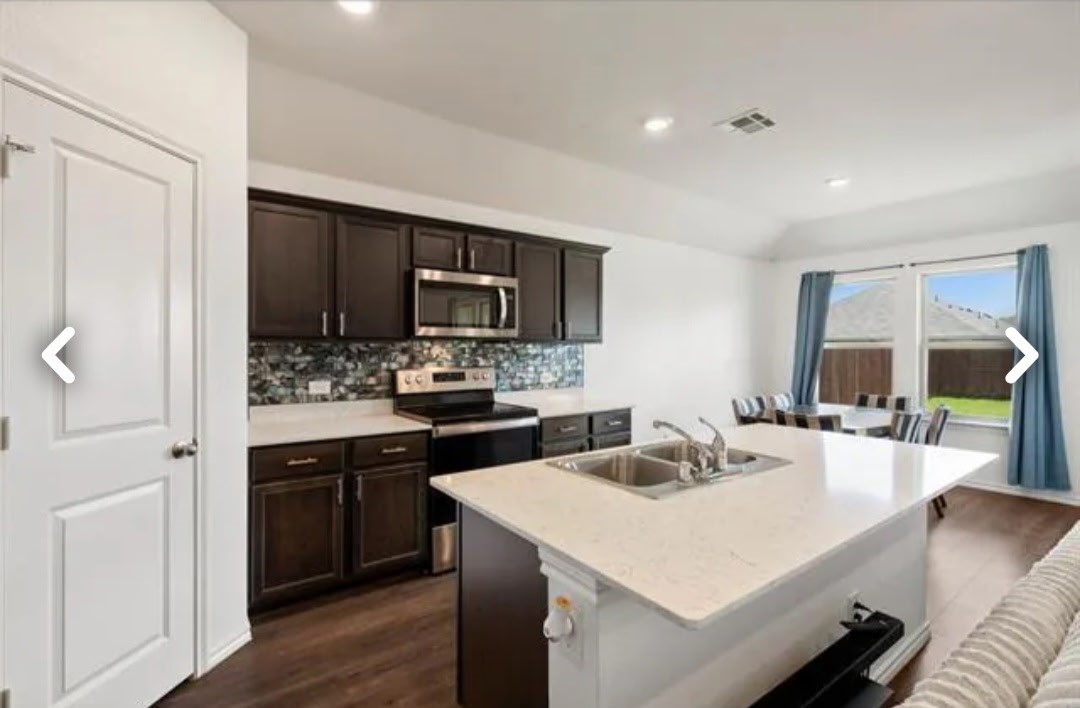 1111 Fairbanks Drive Ennis TX 75119