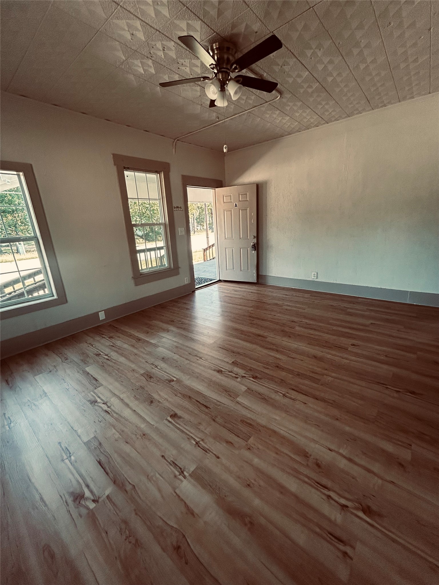 1221 W 2nd Avenue Corsicana TX 75110