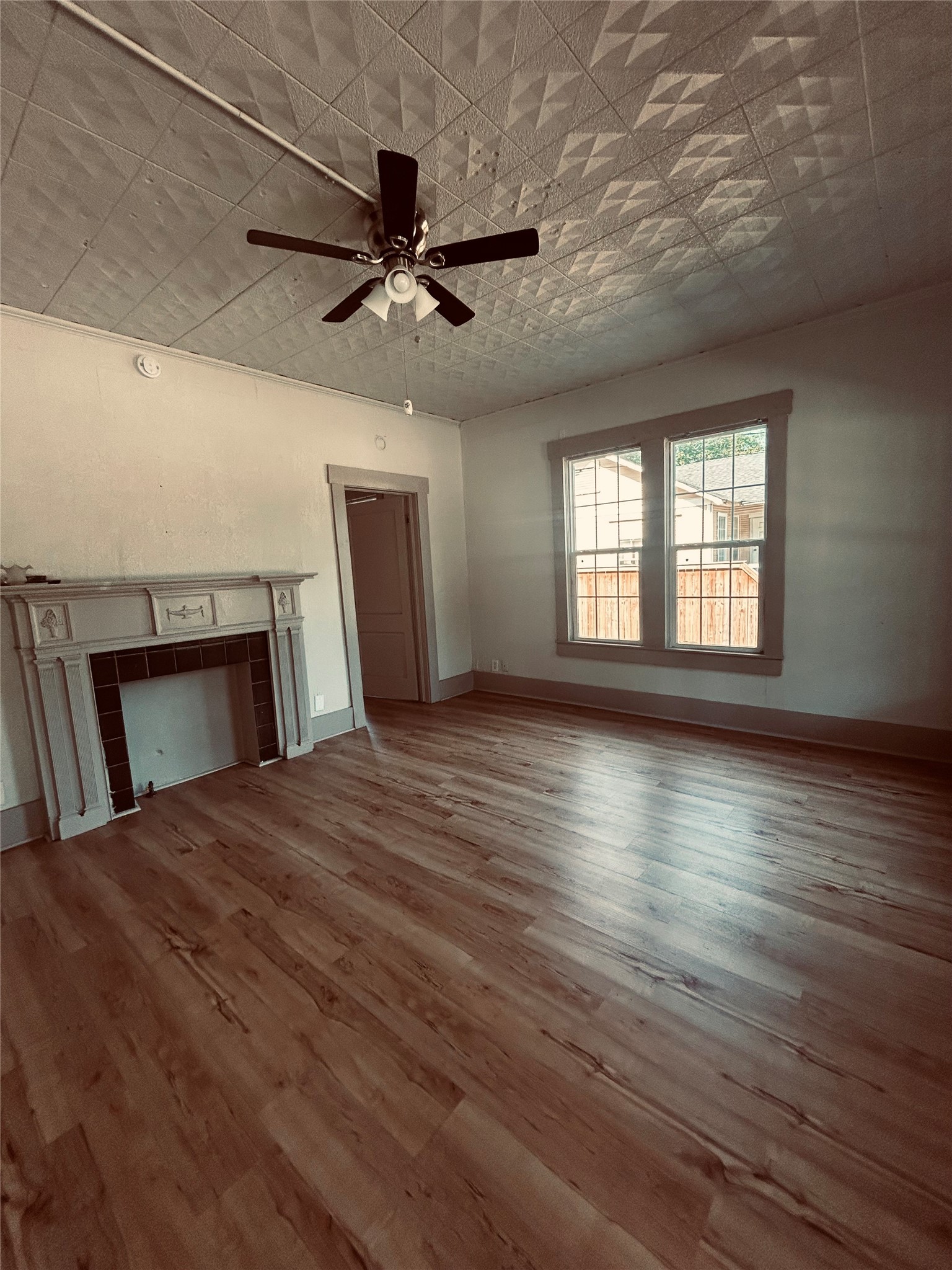 1221 W 2nd Avenue Corsicana TX 75110