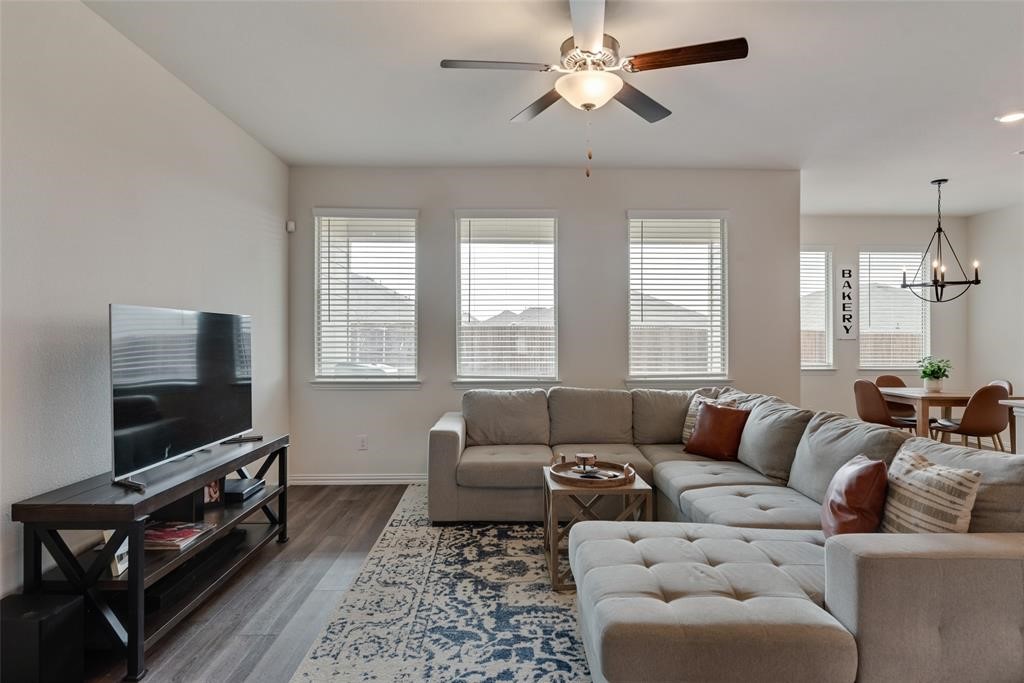 2128 Whispering Sage Boulevard Royse City TX 75189