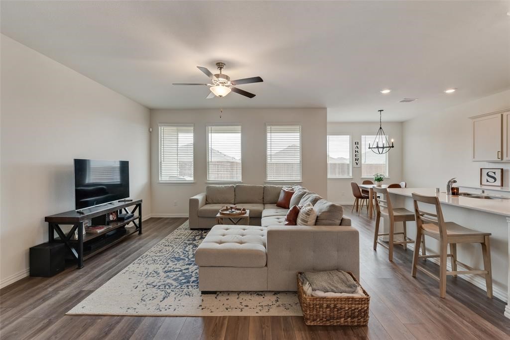 2128 Whispering Sage Boulevard Royse City TX 75189
