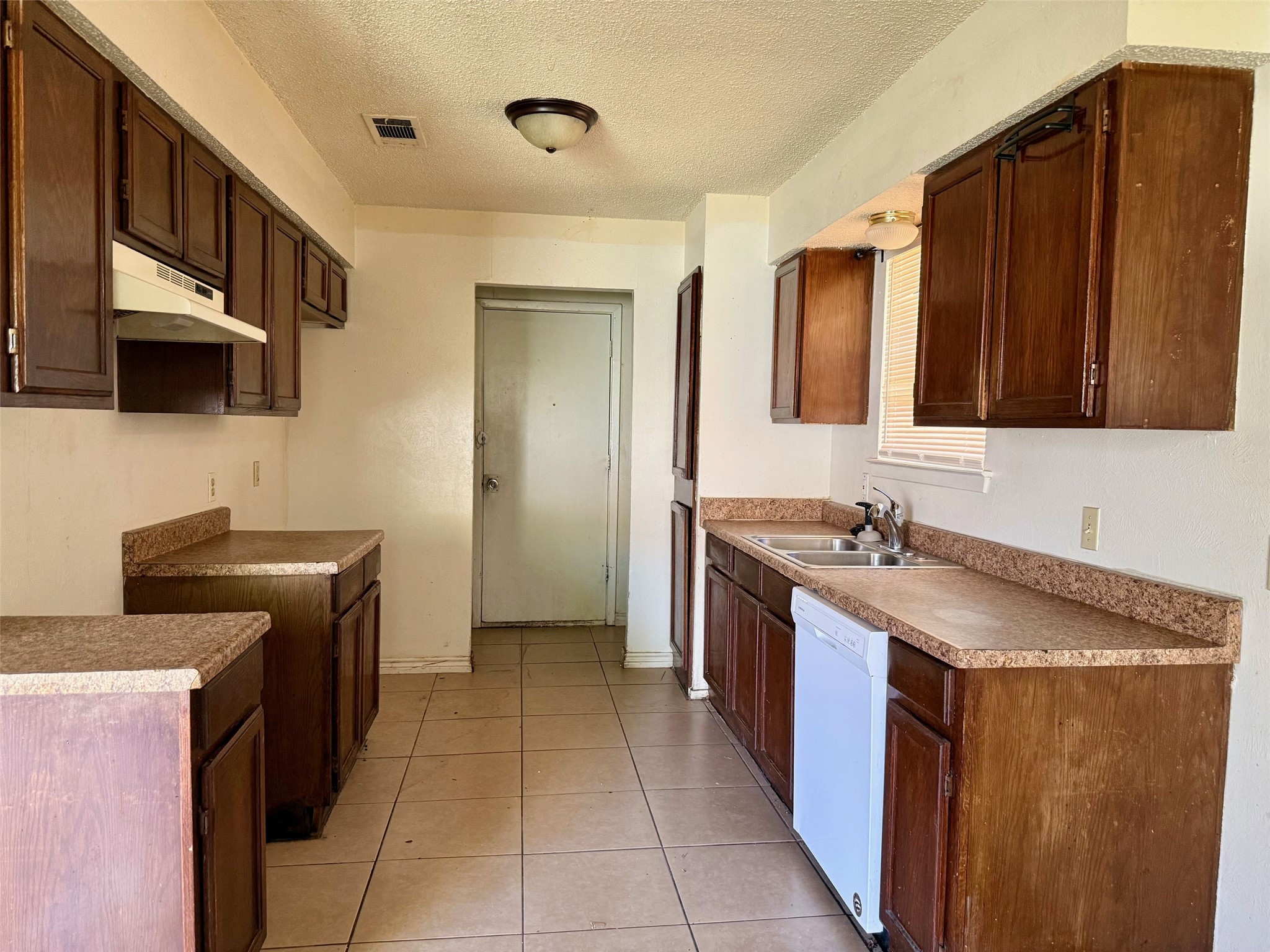 1900 Wurzburg Drive Fort Worth TX 76134