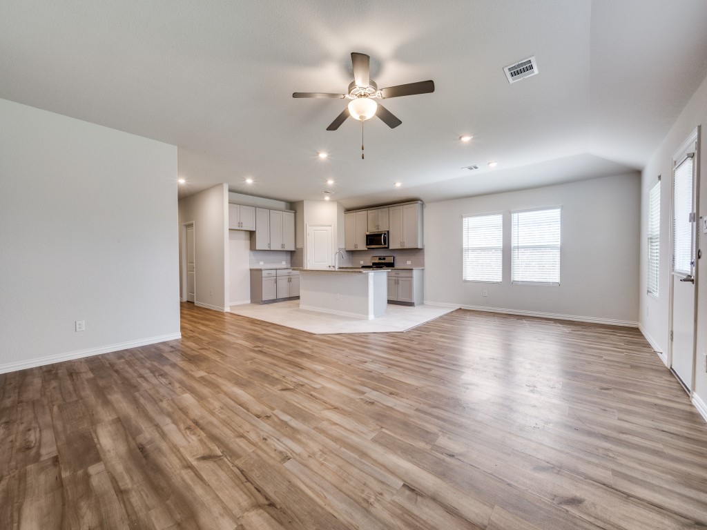 1617 Gold Mine Trail Aubrey TX 76227