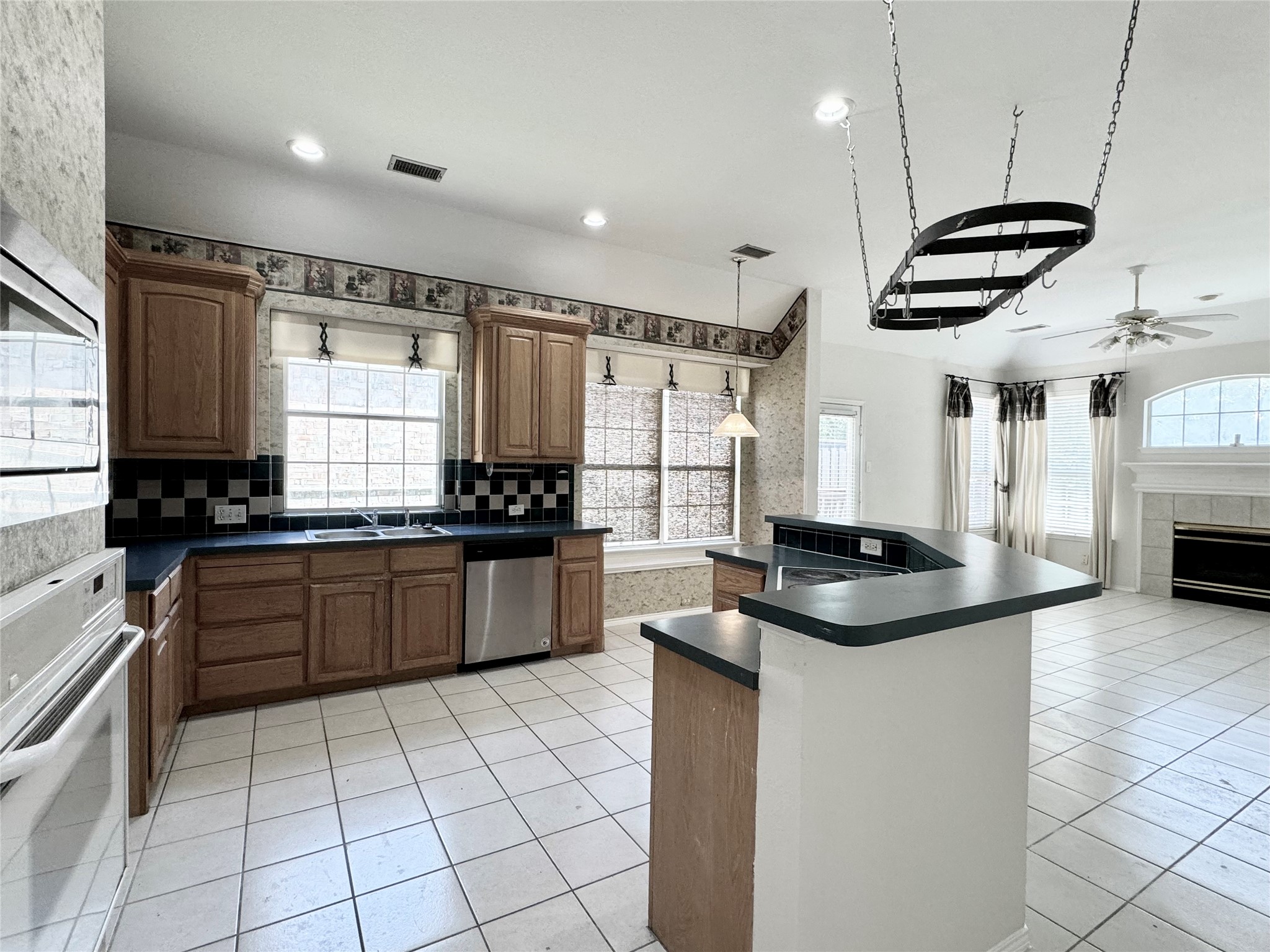 4704 Rockcreek Lane Plano TX 75024