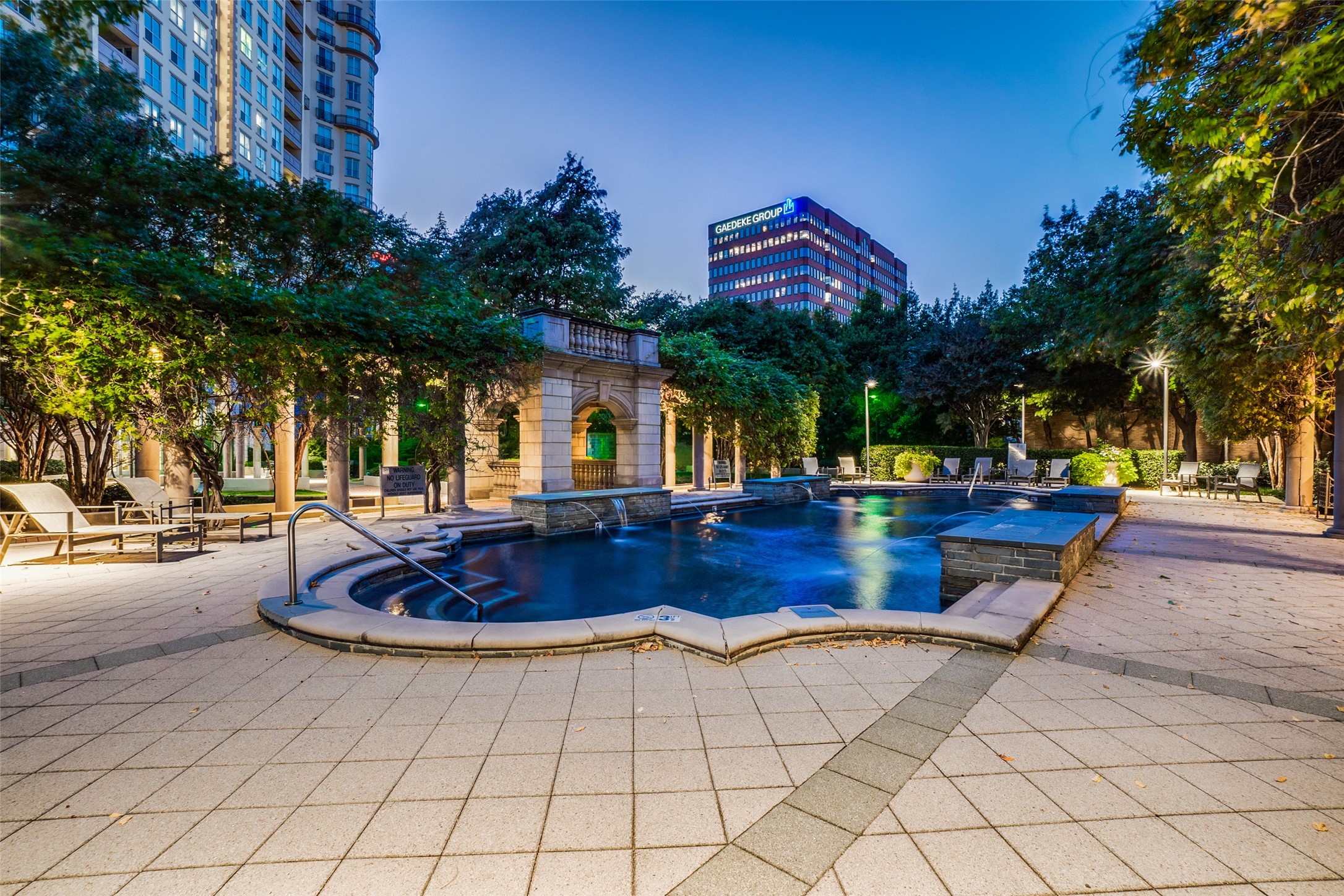 3401 Lee Parkway Dallas TX 75219