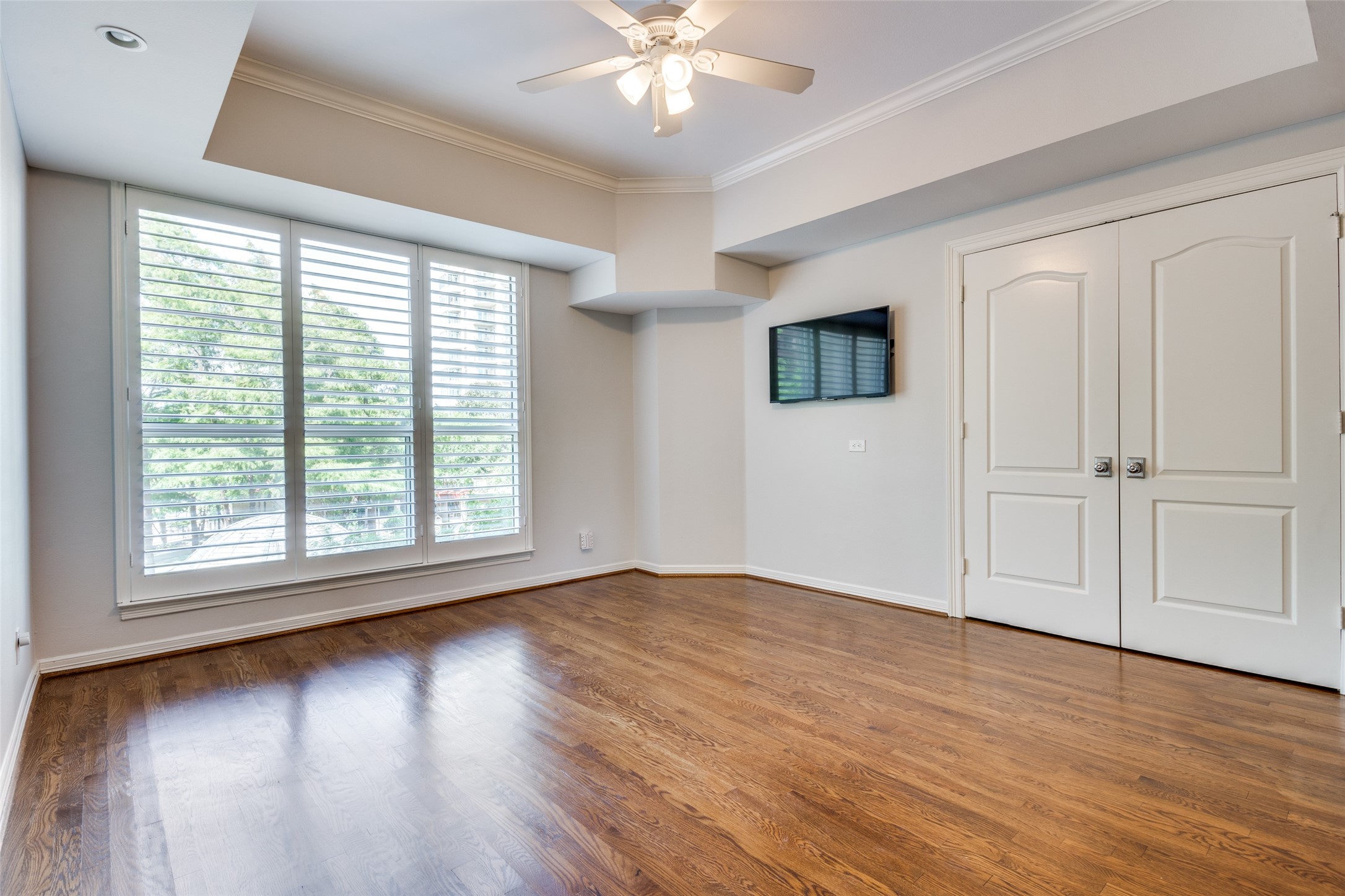3401 Lee Parkway Dallas TX 75219