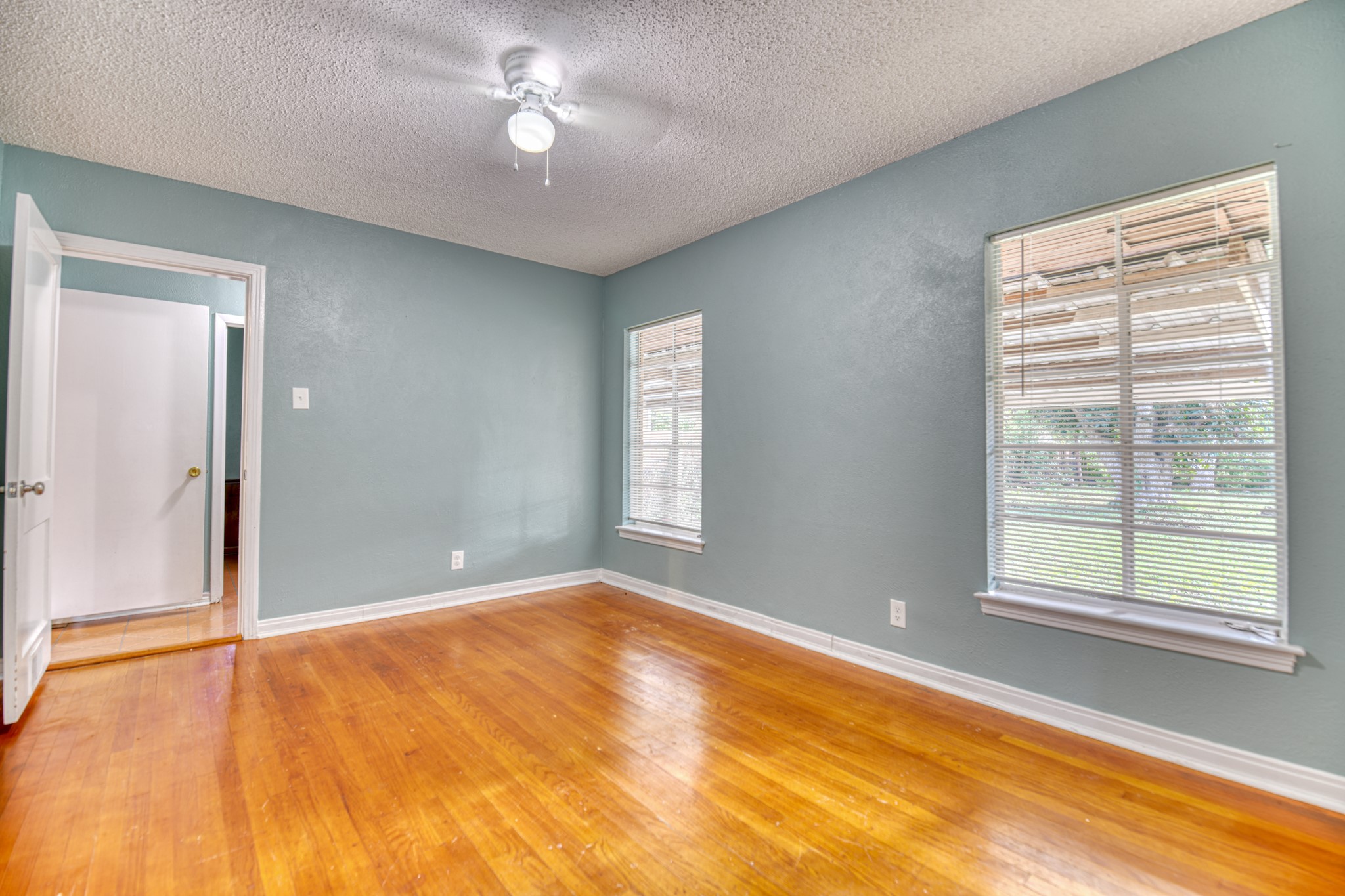 6028 Fairway Avenue Dallas TX 75227