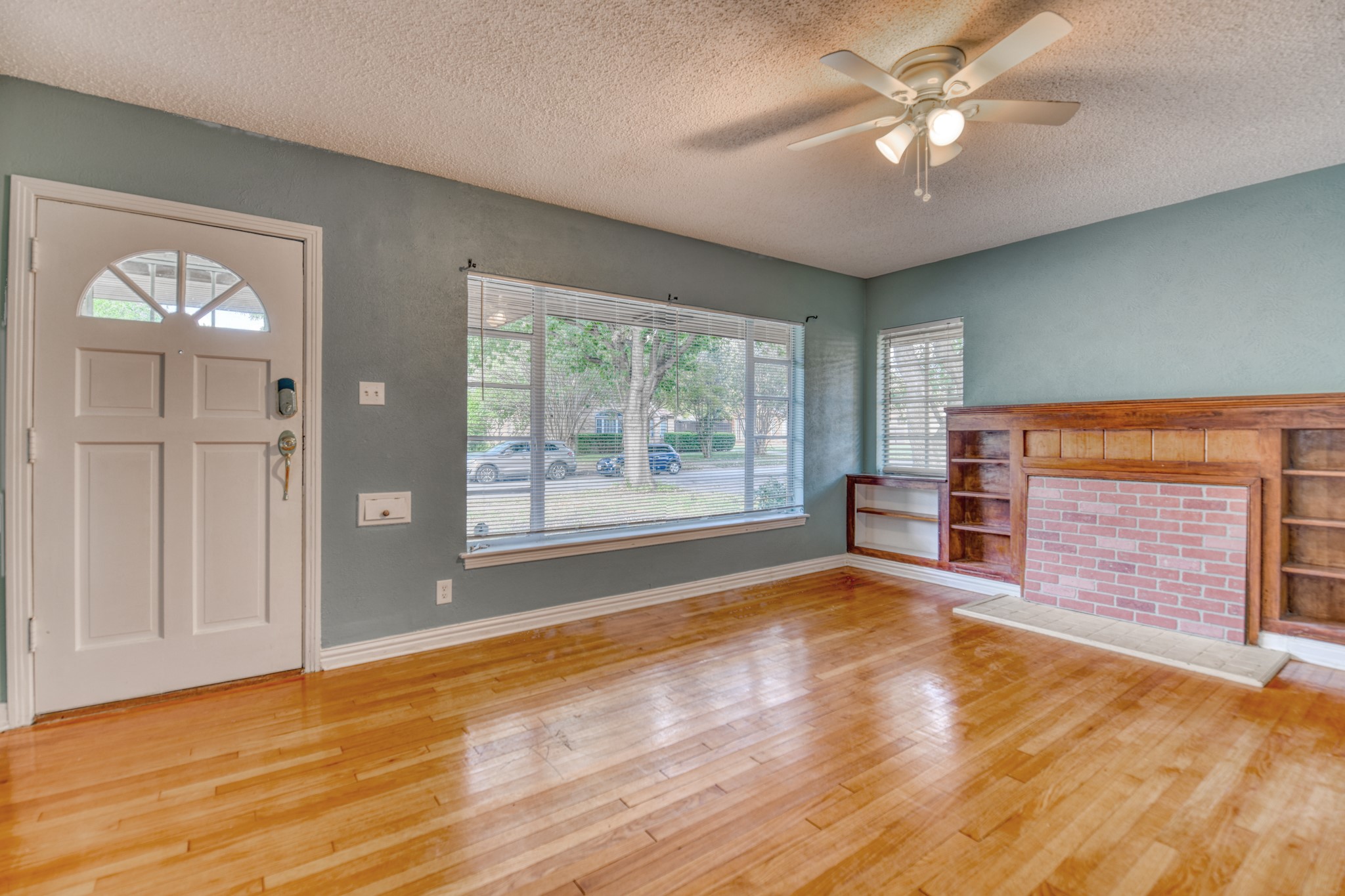 6028 Fairway Avenue Dallas TX 75227