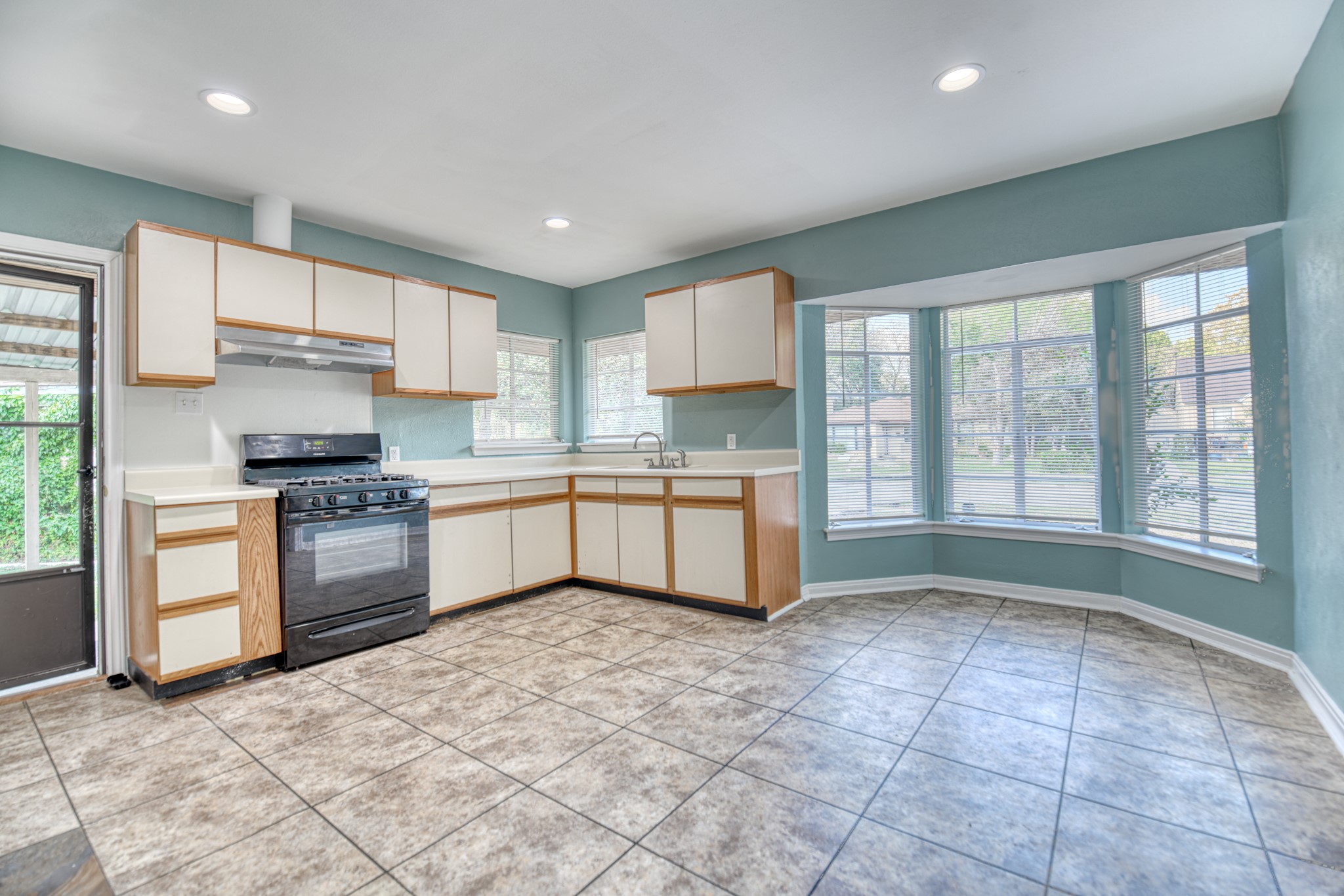 6028 Fairway Avenue Dallas TX 75227