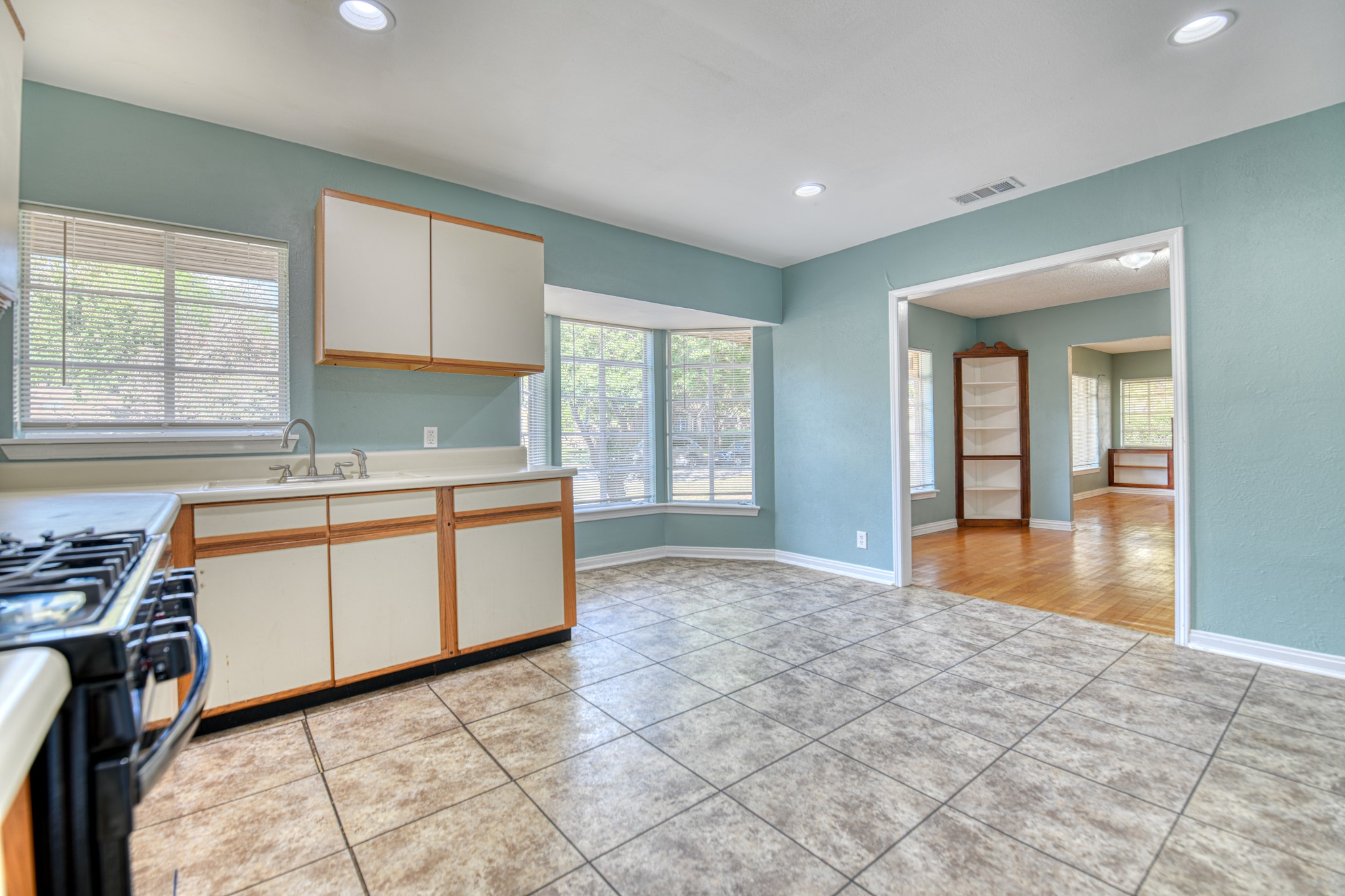 6028 Fairway Avenue Dallas TX 75227
