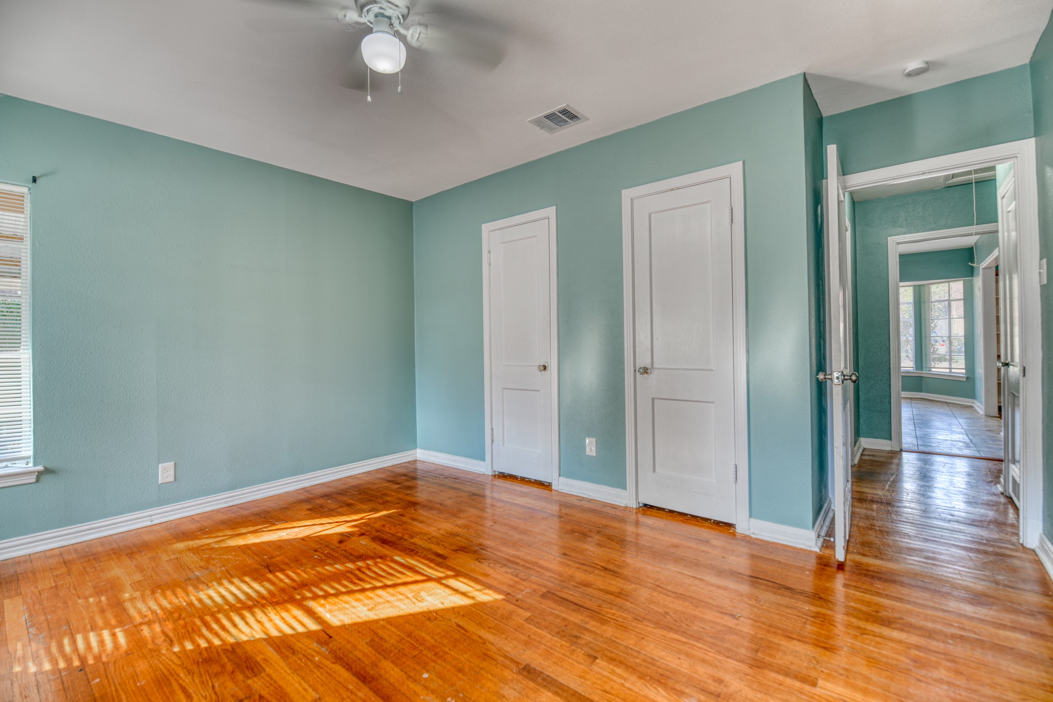 6028 Fairway Avenue Dallas TX 75227