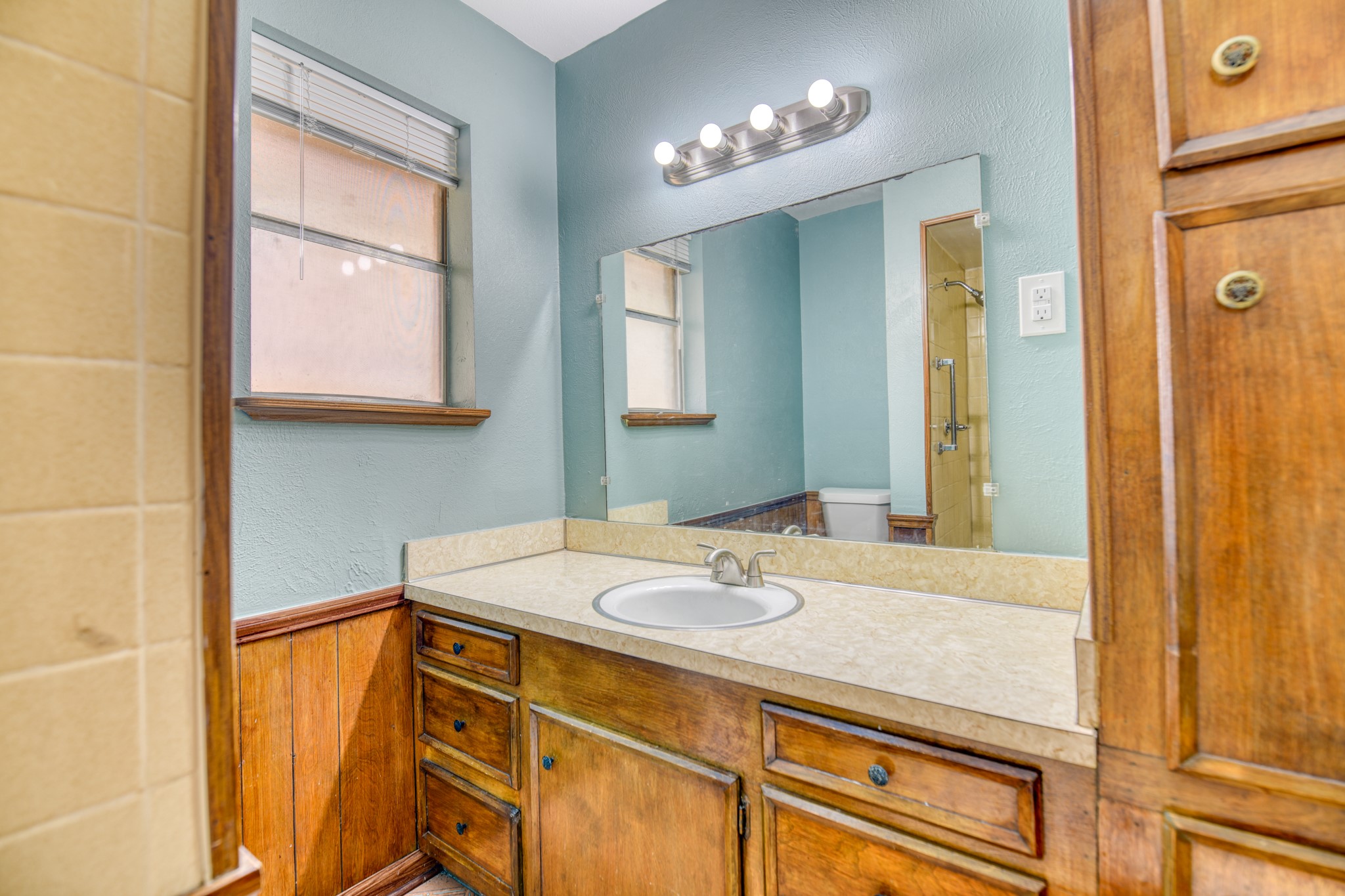 6028 Fairway Avenue Dallas TX 75227