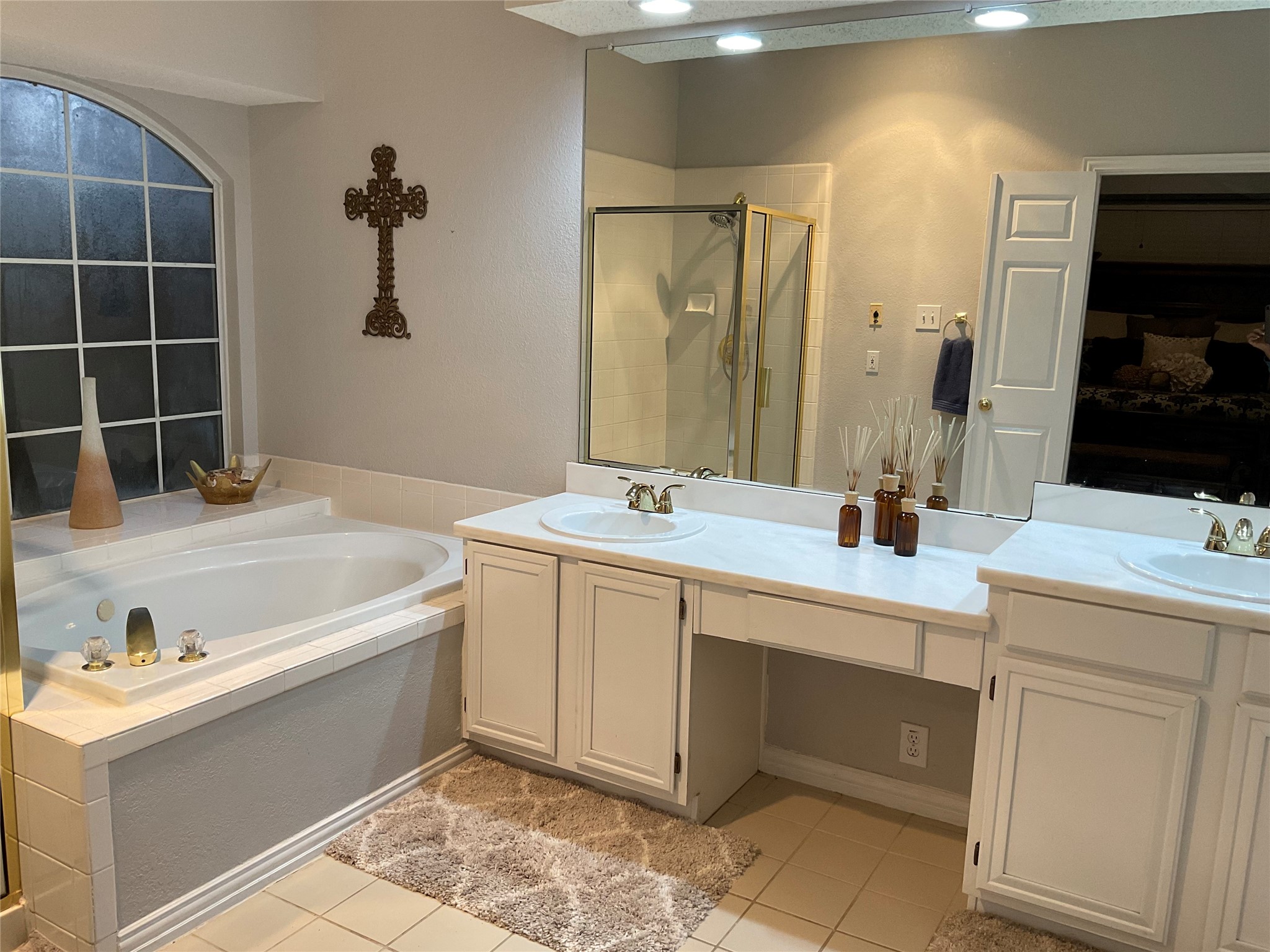 2102 Hunter Place Lane Arlington TX 76006