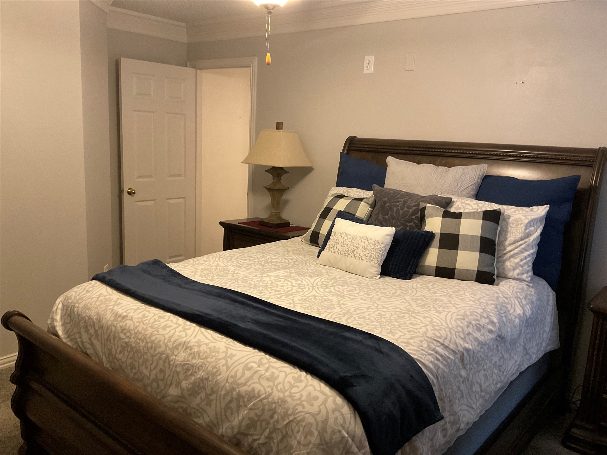 2102 Hunter Place Lane Arlington TX 76006