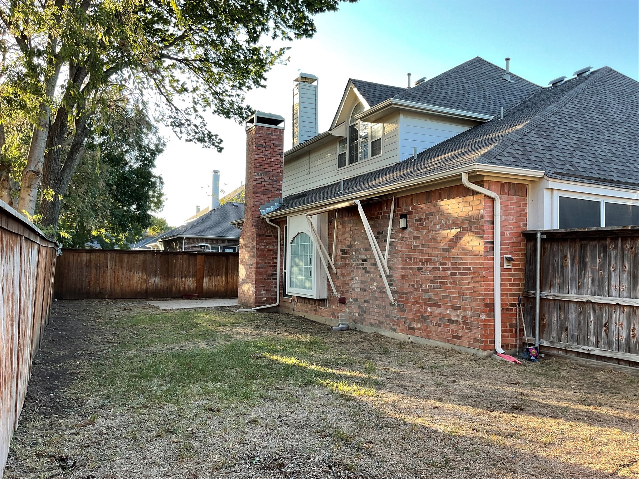 2102 Hunter Place Lane Arlington TX 76006