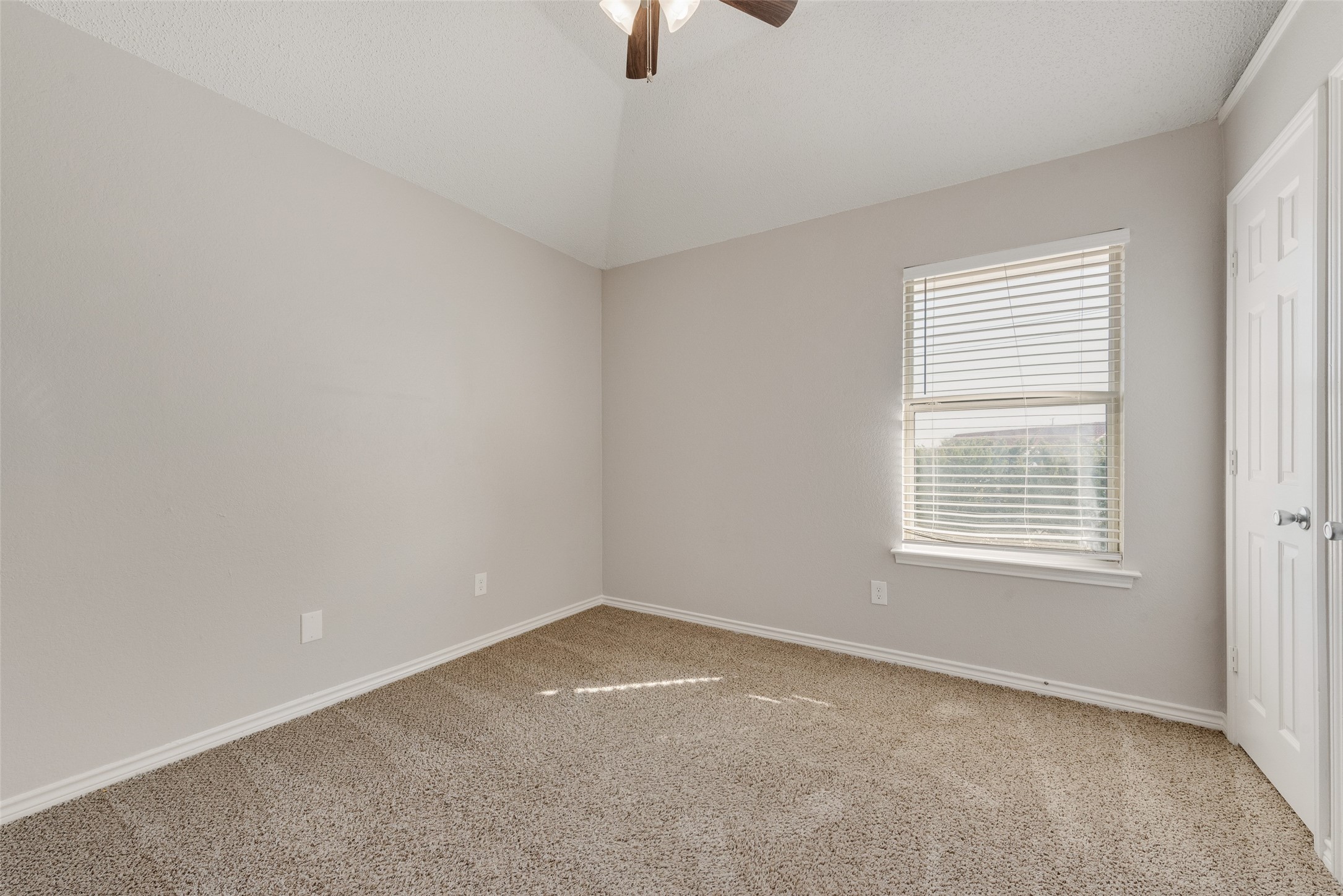 9406 Chimneywood Drive Rowlett TX 75089