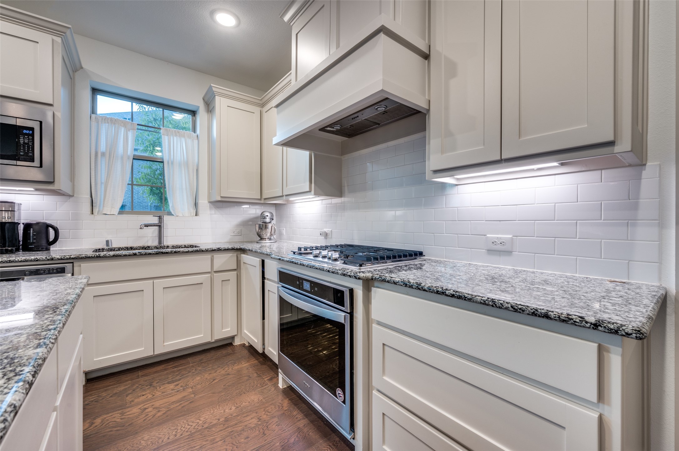 550 Cobblestone Lane Irving TX 75039