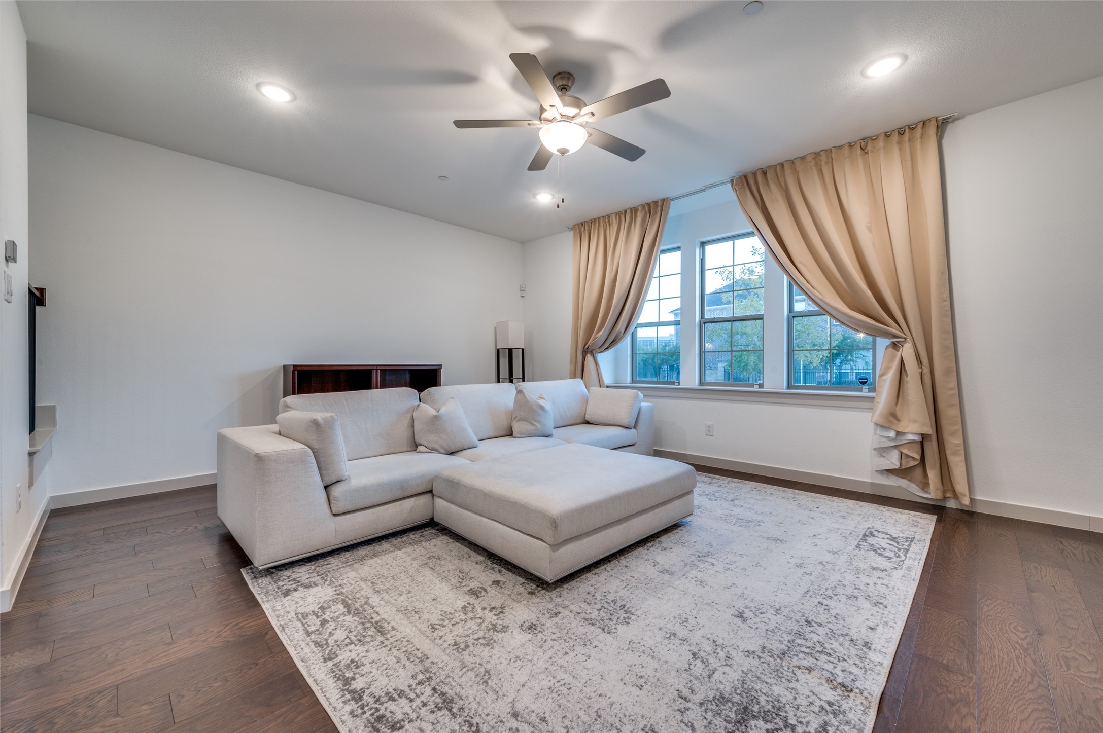 550 Cobblestone Lane Irving TX 75039