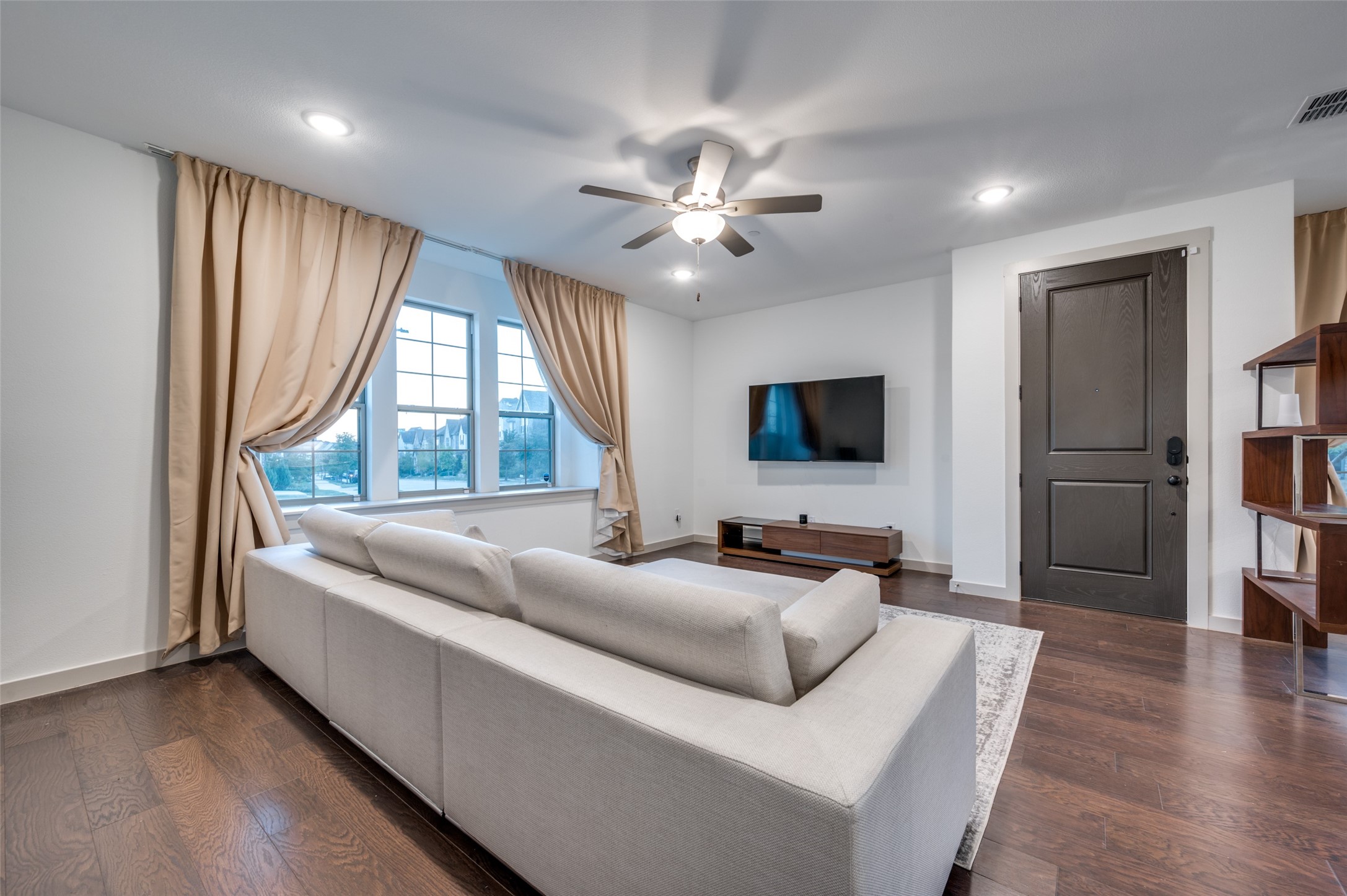 550 Cobblestone Lane Irving TX 75039