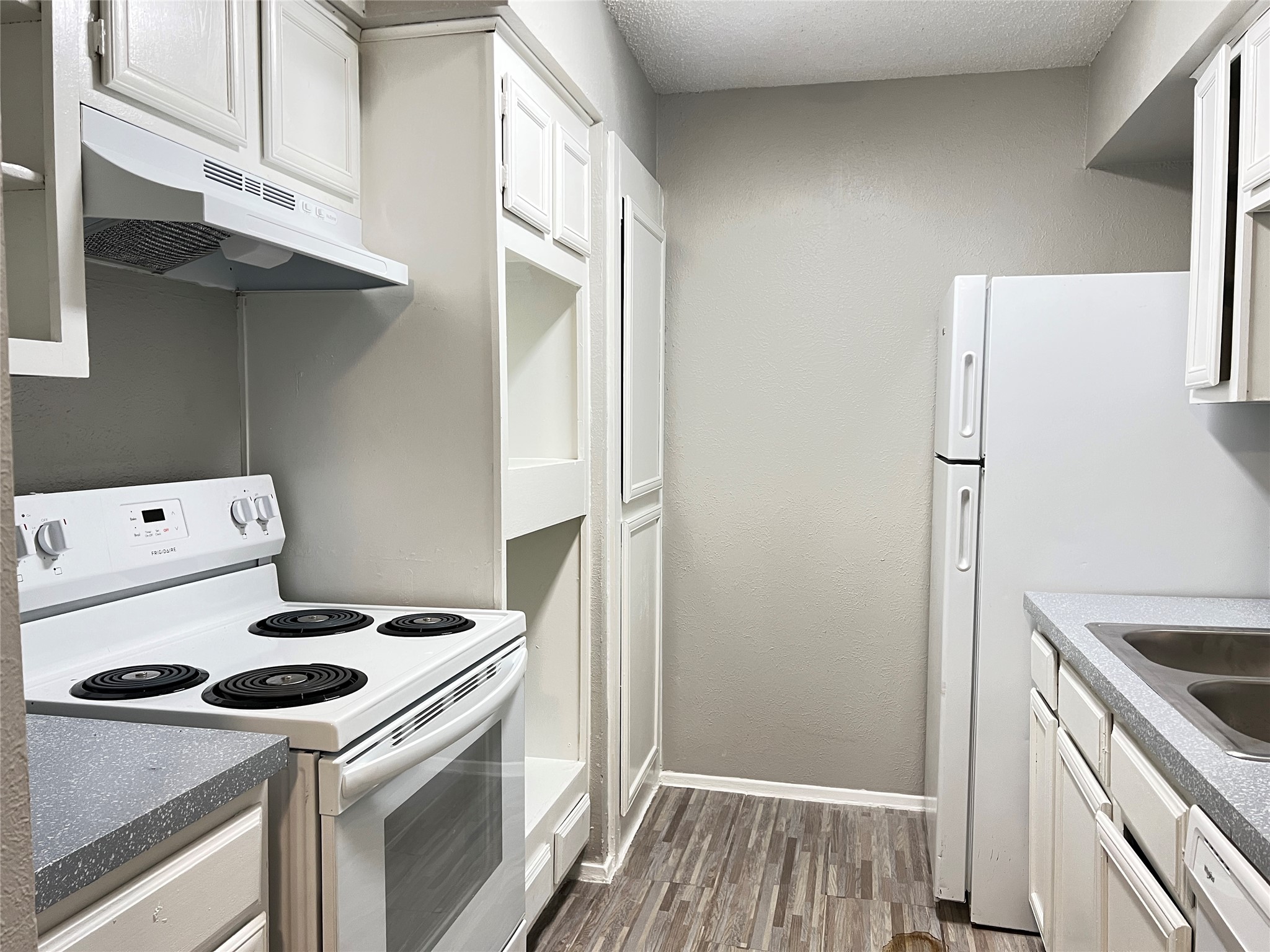 9696 Walnut Street Dallas TX 75243