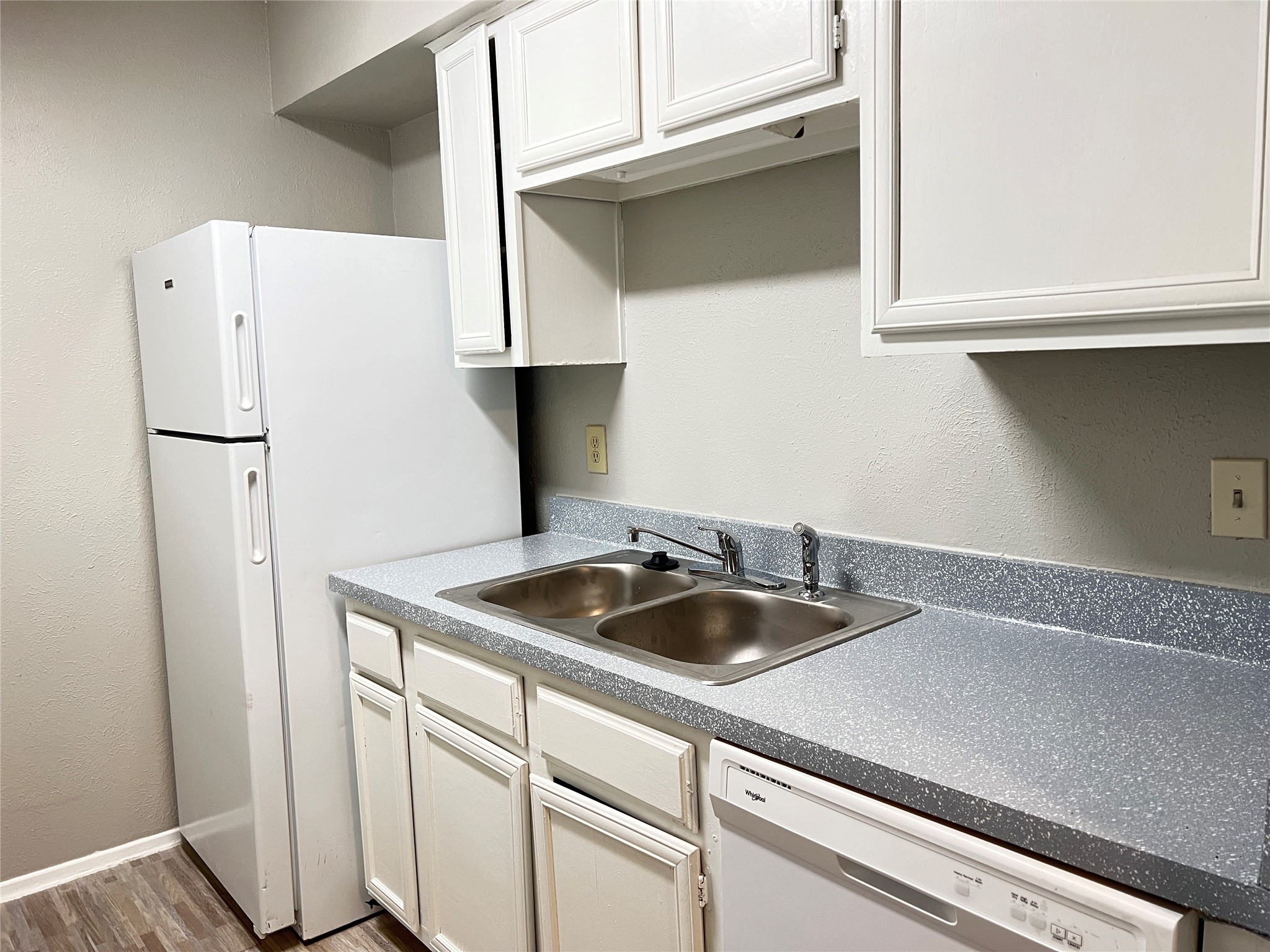 9696 Walnut Street Dallas TX 75243