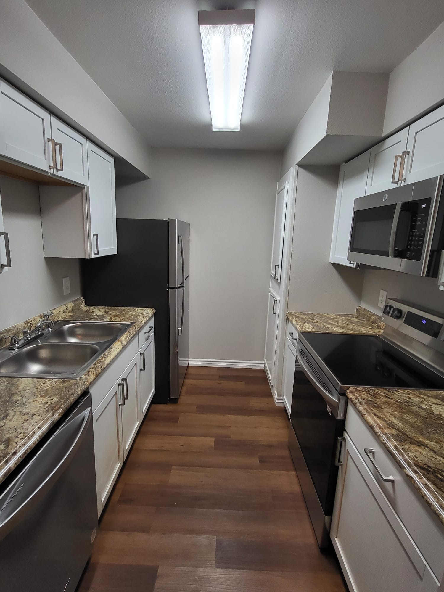 9696 Walnut Street Dallas TX 75243