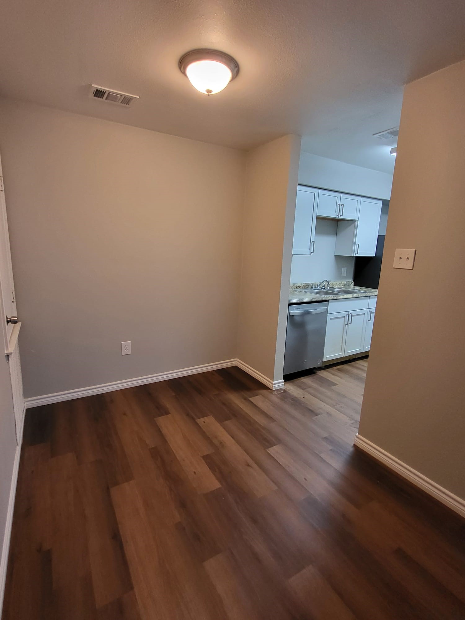 9696 Walnut Street Dallas TX 75243