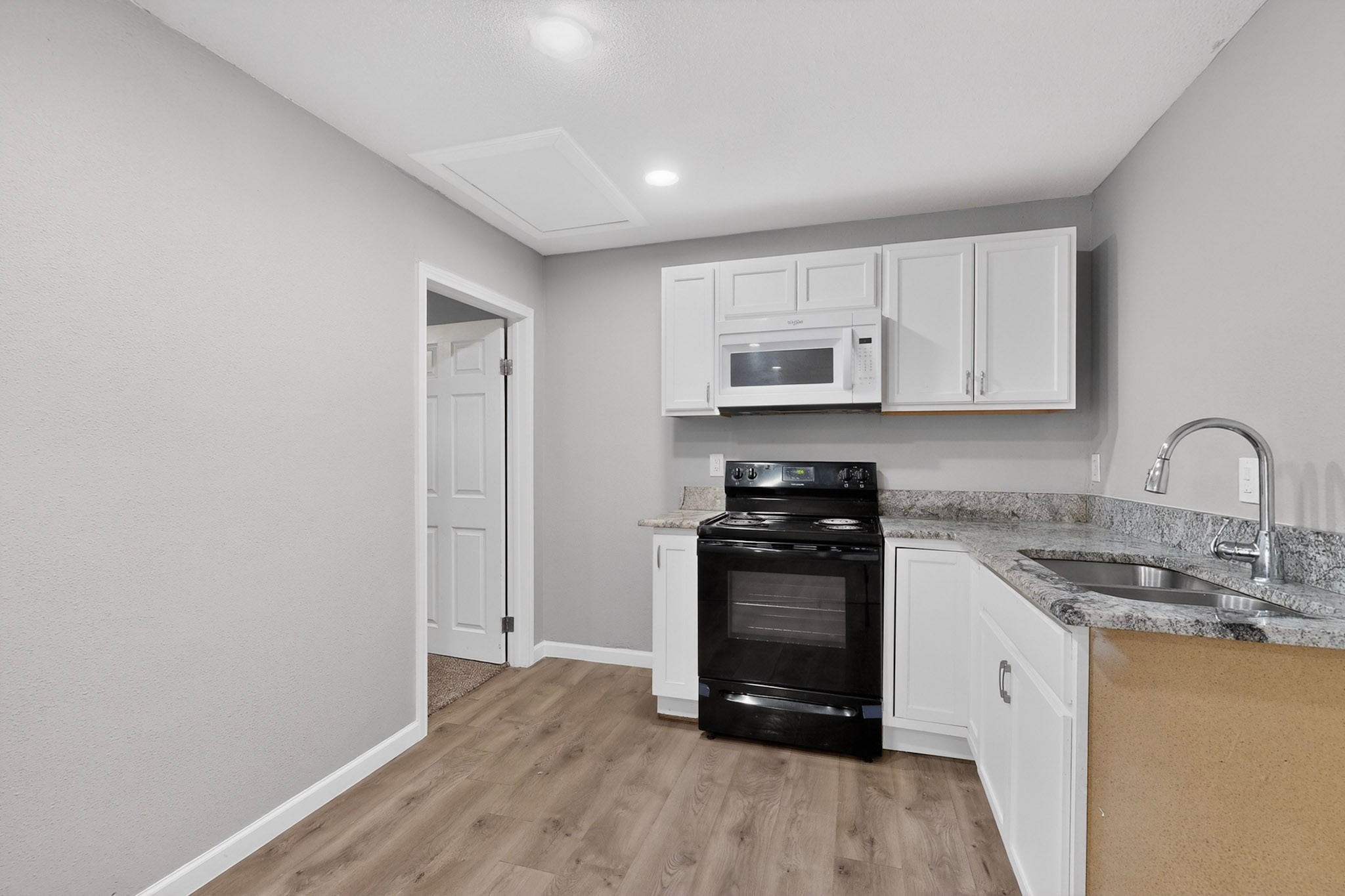 1305-A NW 14th Street Grand Prairie TX 75050