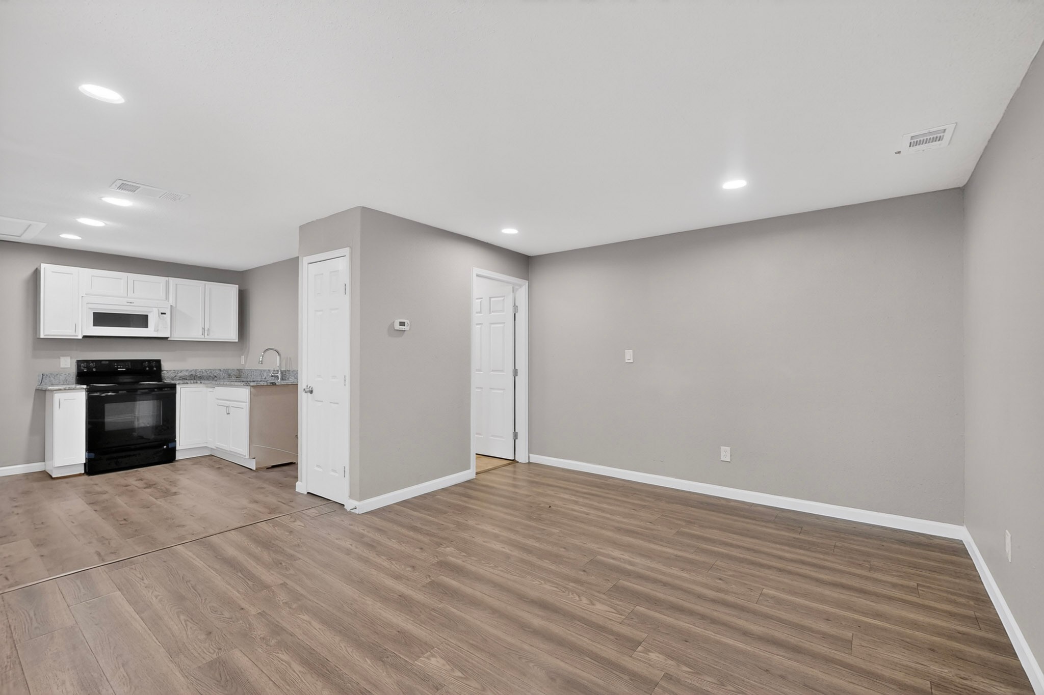 1305-A NW 14th Street Grand Prairie TX 75050