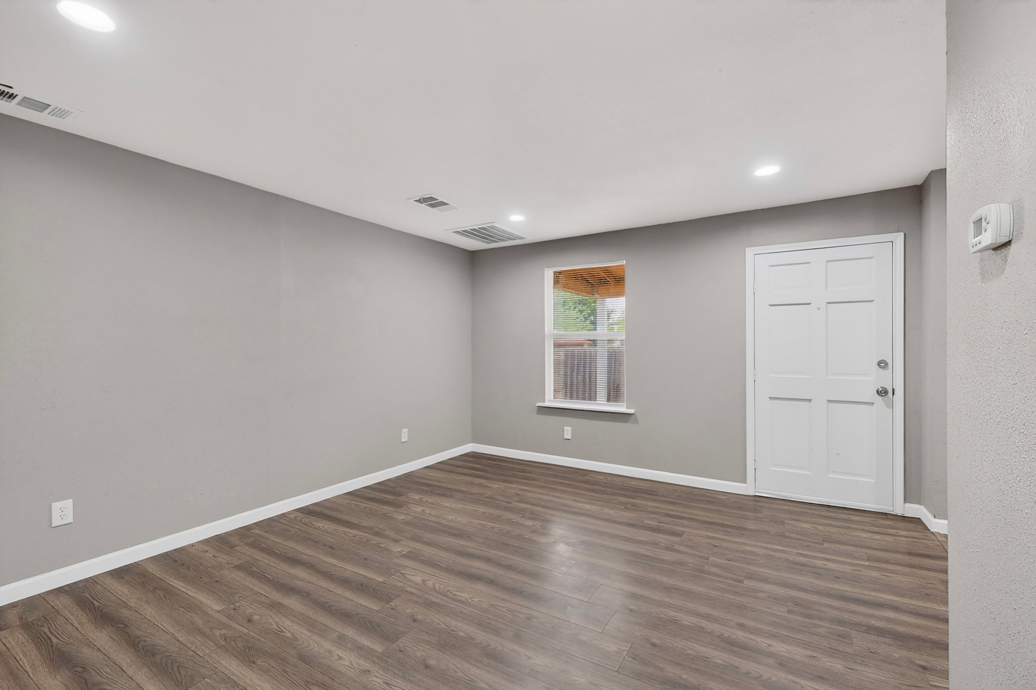 1305-A NW 14th Street Grand Prairie TX 75050