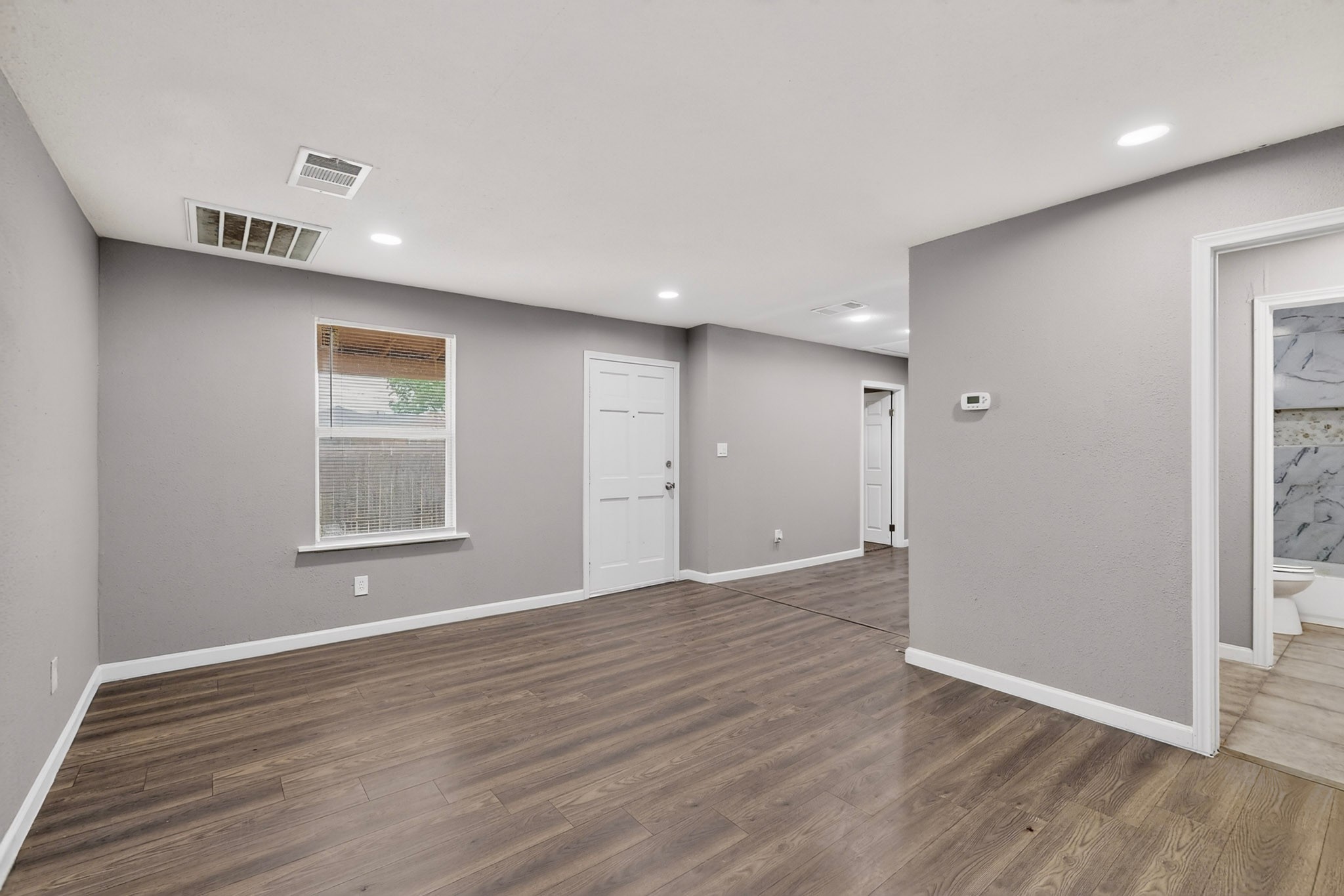 1305-A NW 14th Street Grand Prairie TX 75050