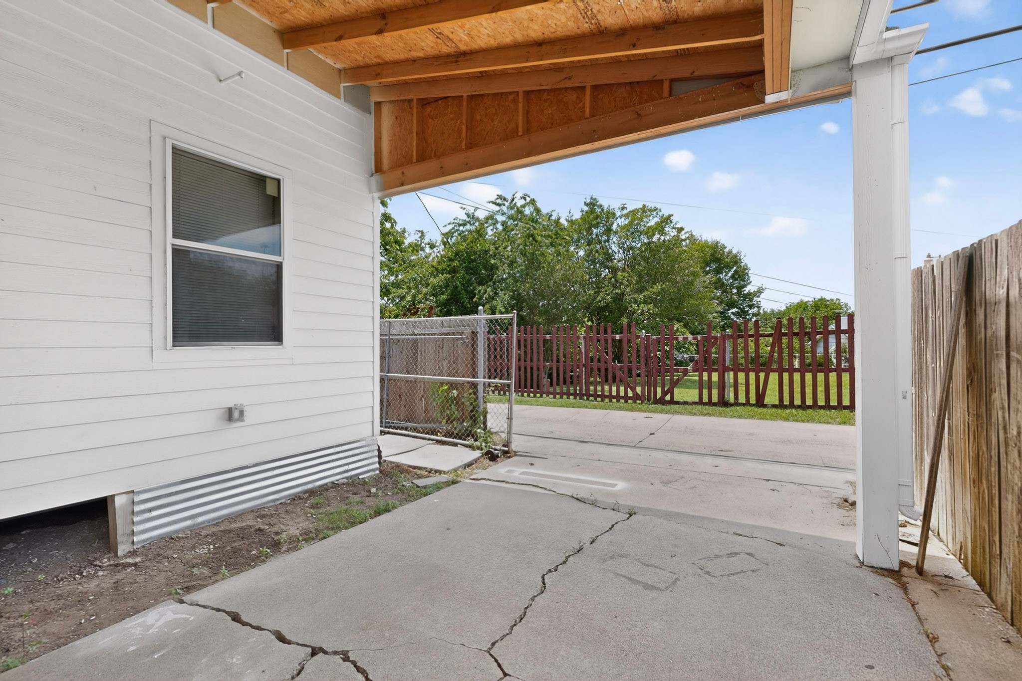1305-A NW 14th Street Grand Prairie TX 75050