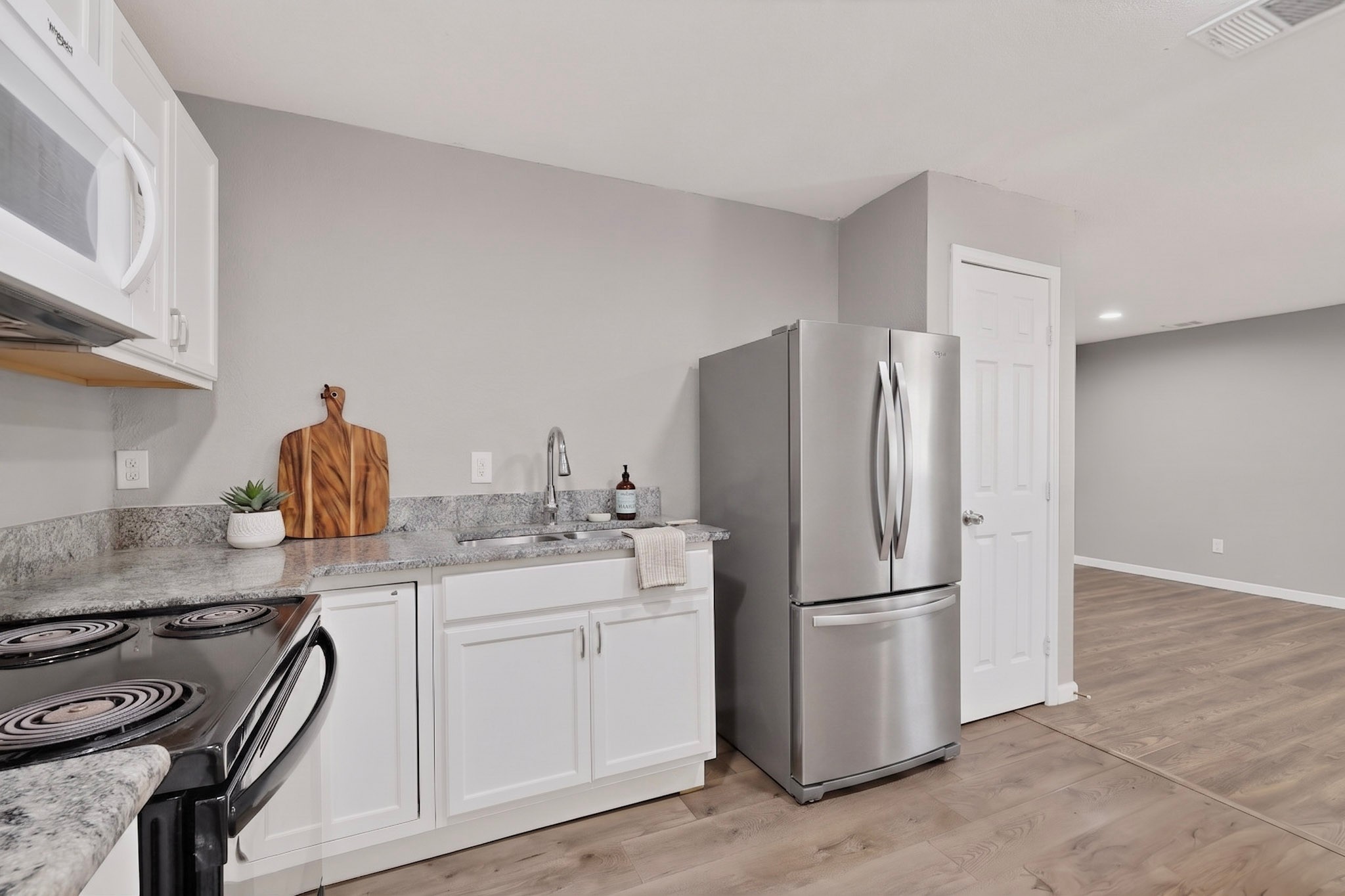 1305-A NW 14th Street Grand Prairie TX 75050