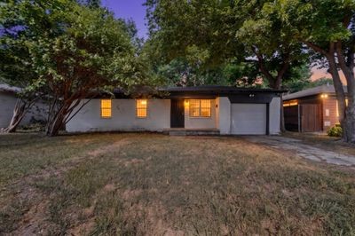 445 Bolero Avenue Dallas TX 75217