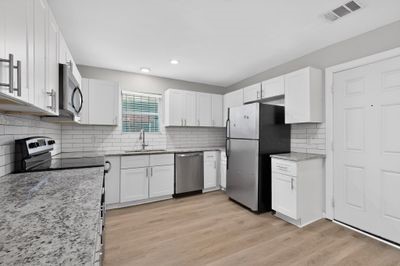 445 Bolero Avenue Dallas TX 75217