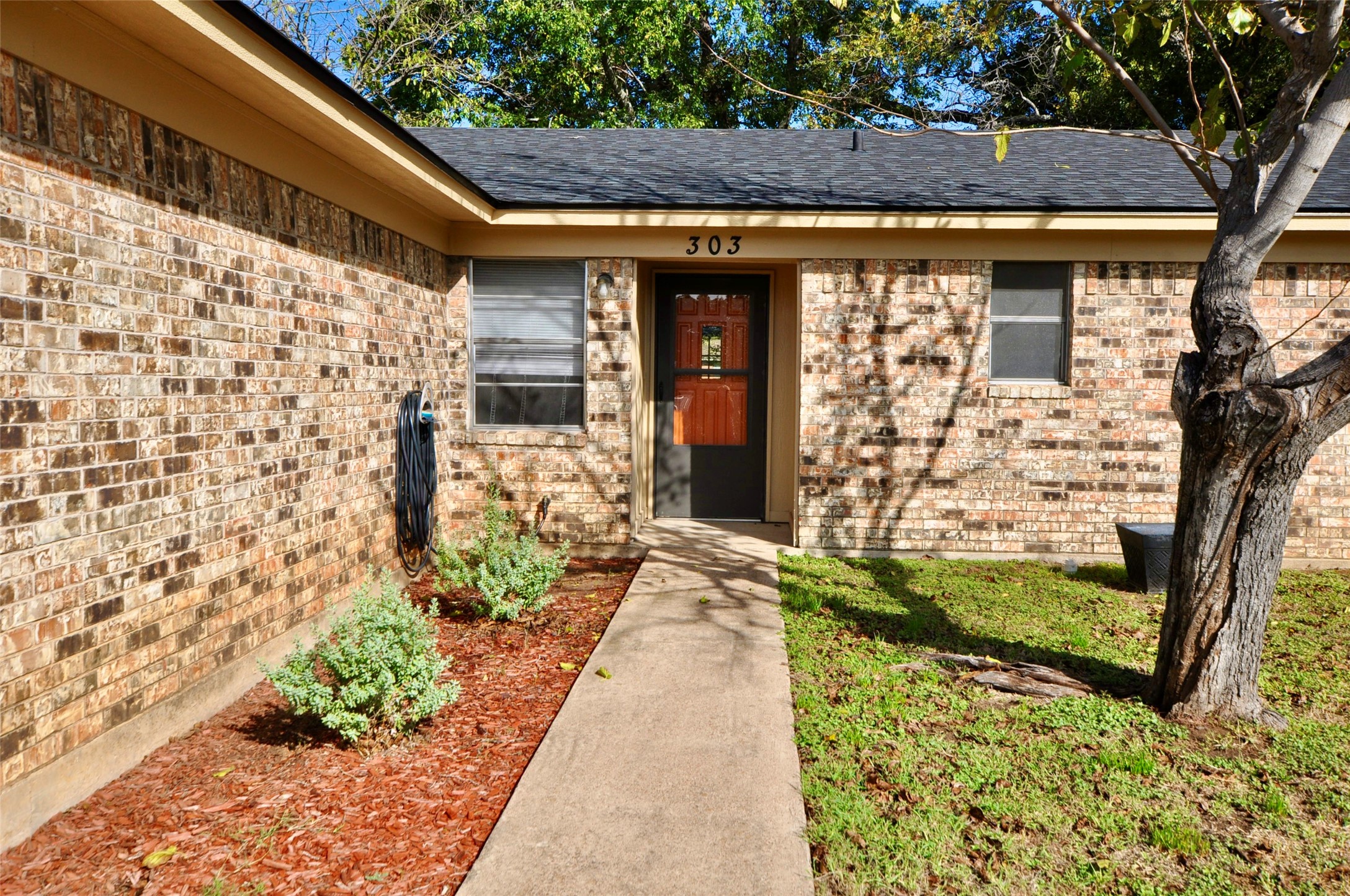 303 E 2nd Street E Weatherford TX 76086