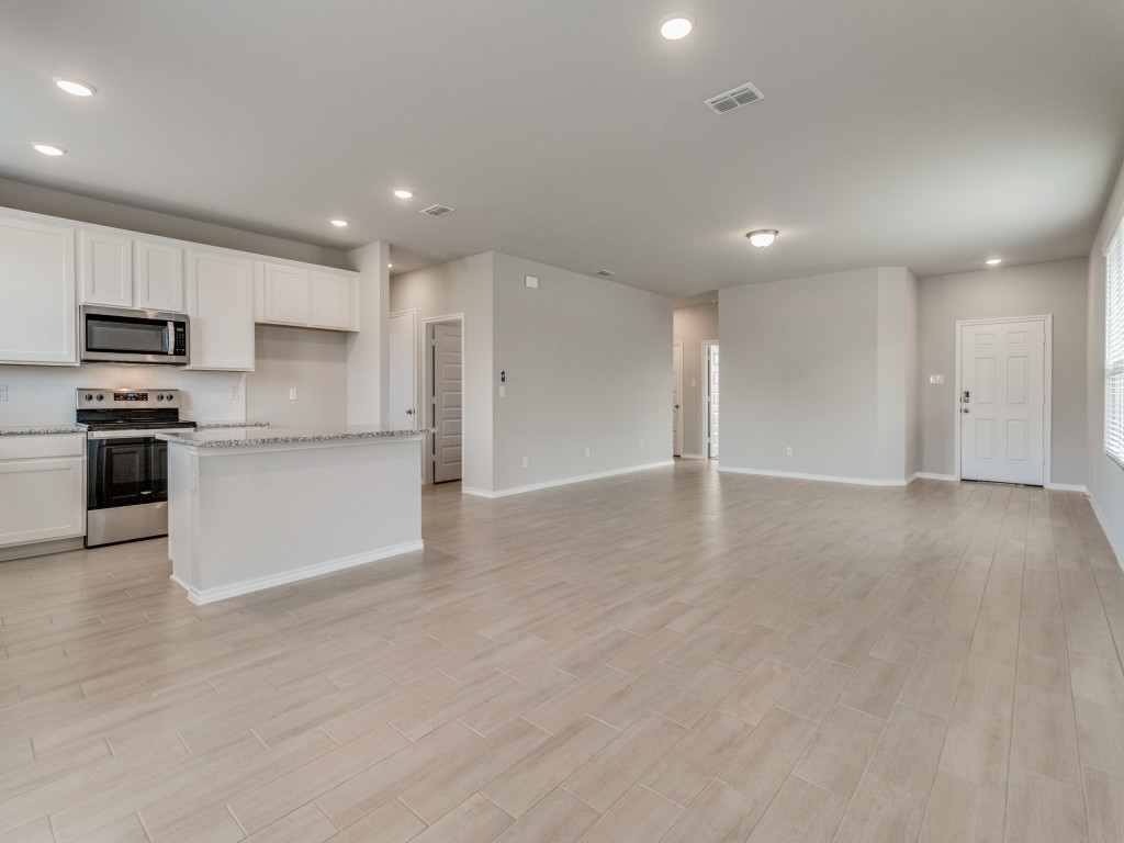 920 Ravenwood Lane Van Alstyne TX 75495