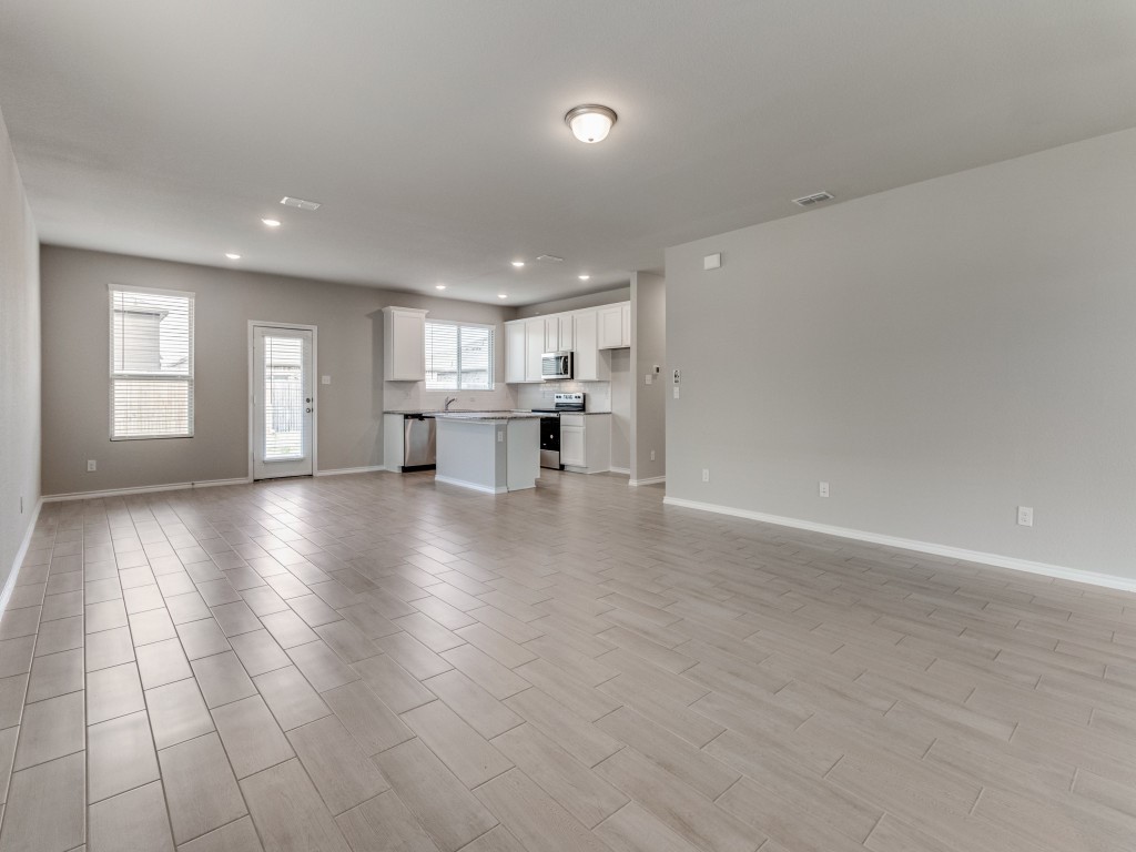 920 Ravenwood Lane Van Alstyne TX 75495