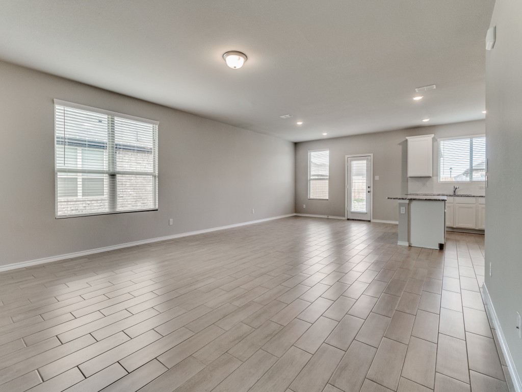 920 Ravenwood Lane Van Alstyne TX 75495