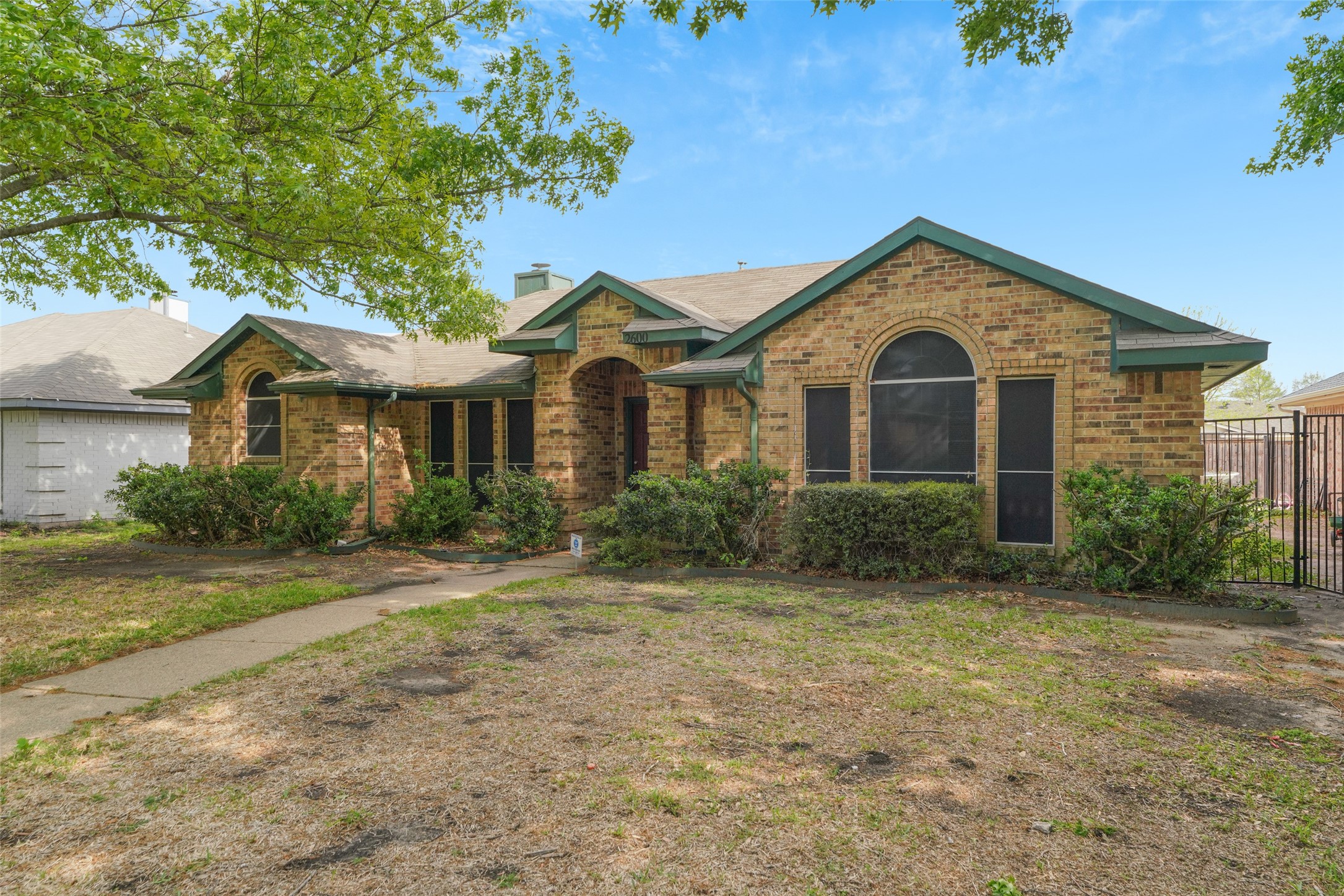 2600 Waterloo Lane Mesquite TX 75181